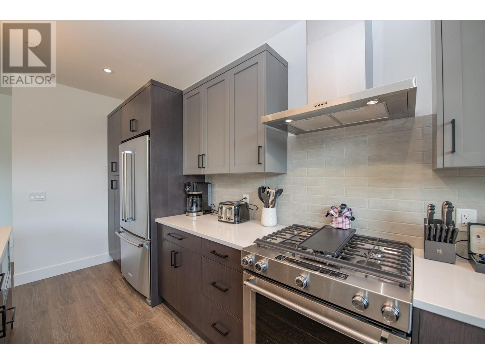 105 Predator Ridge Drive Unit# 4