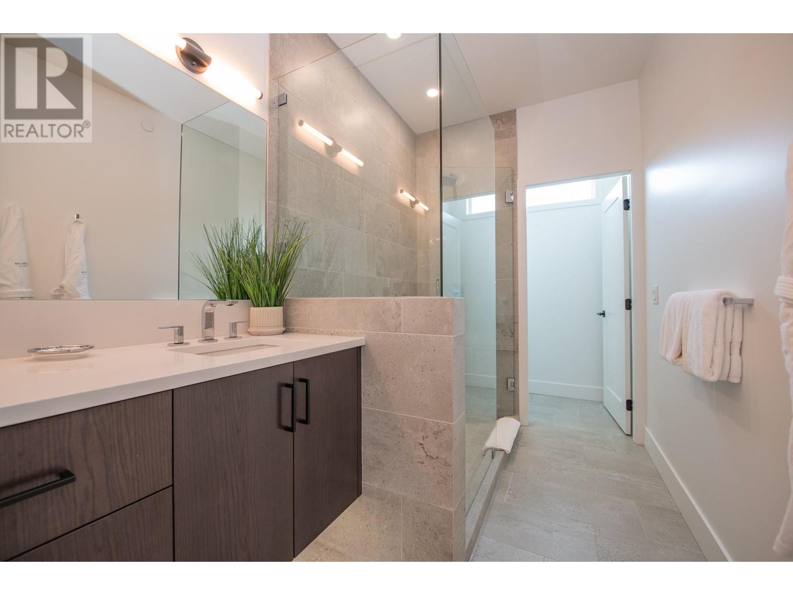 105 Predator Ridge Drive Unit# 4