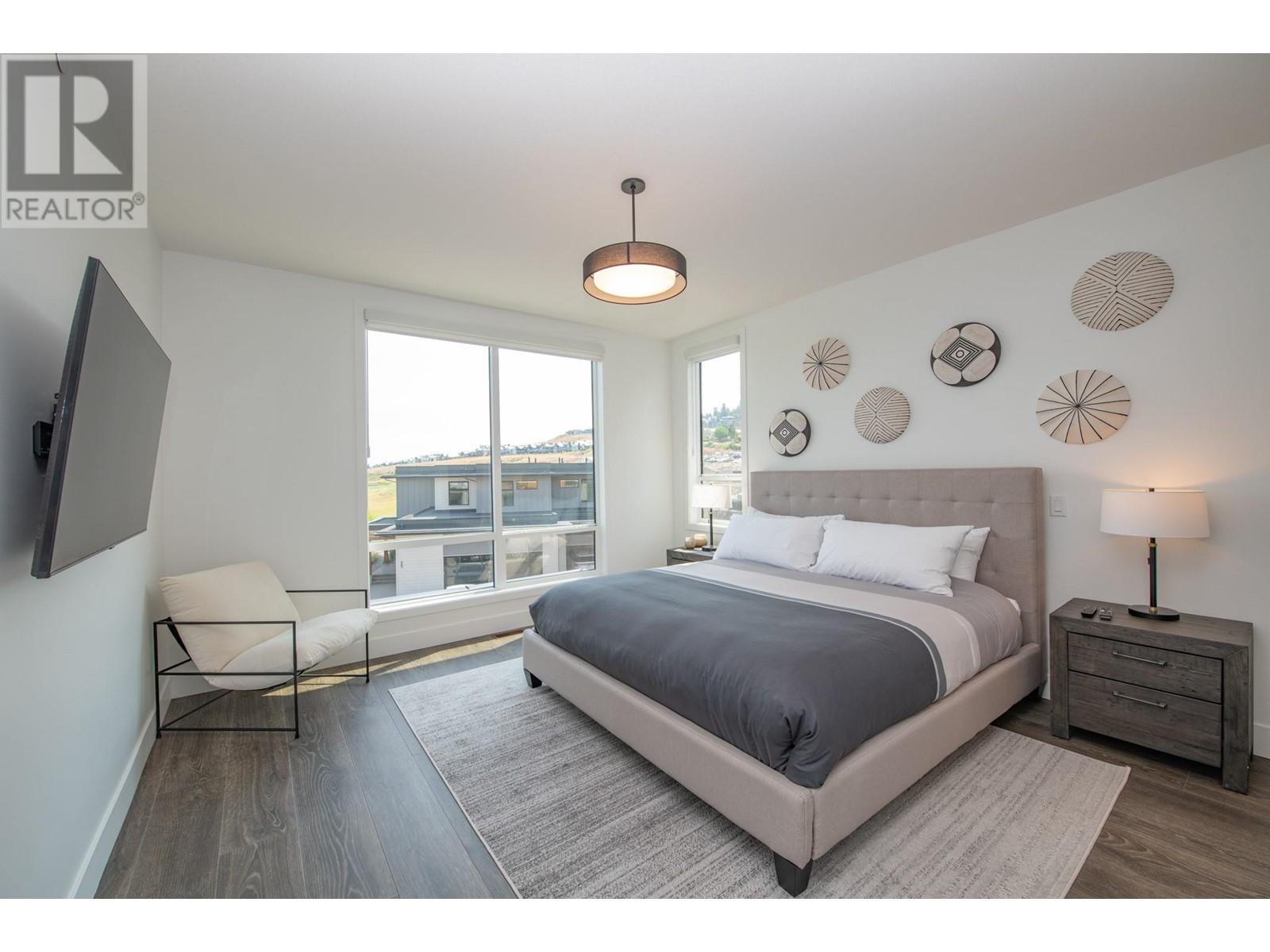 105 Predator Ridge Drive Unit# 4