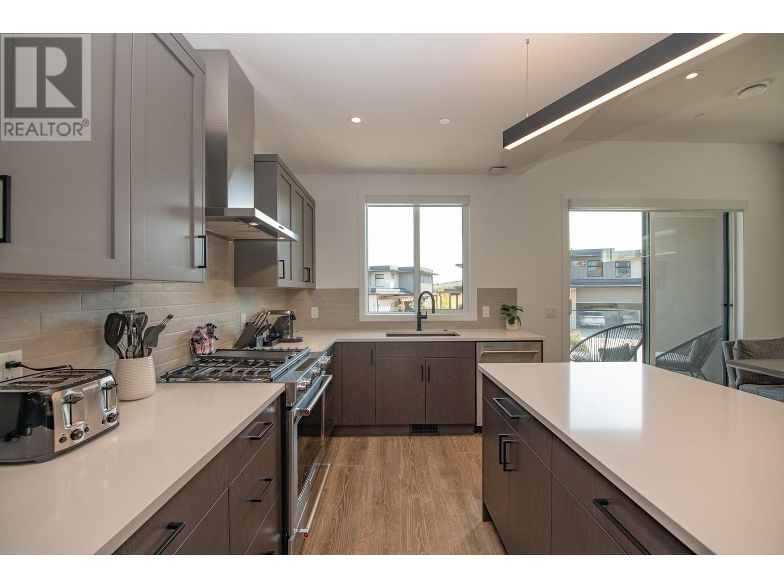 105 Predator Ridge Drive Unit# 4
