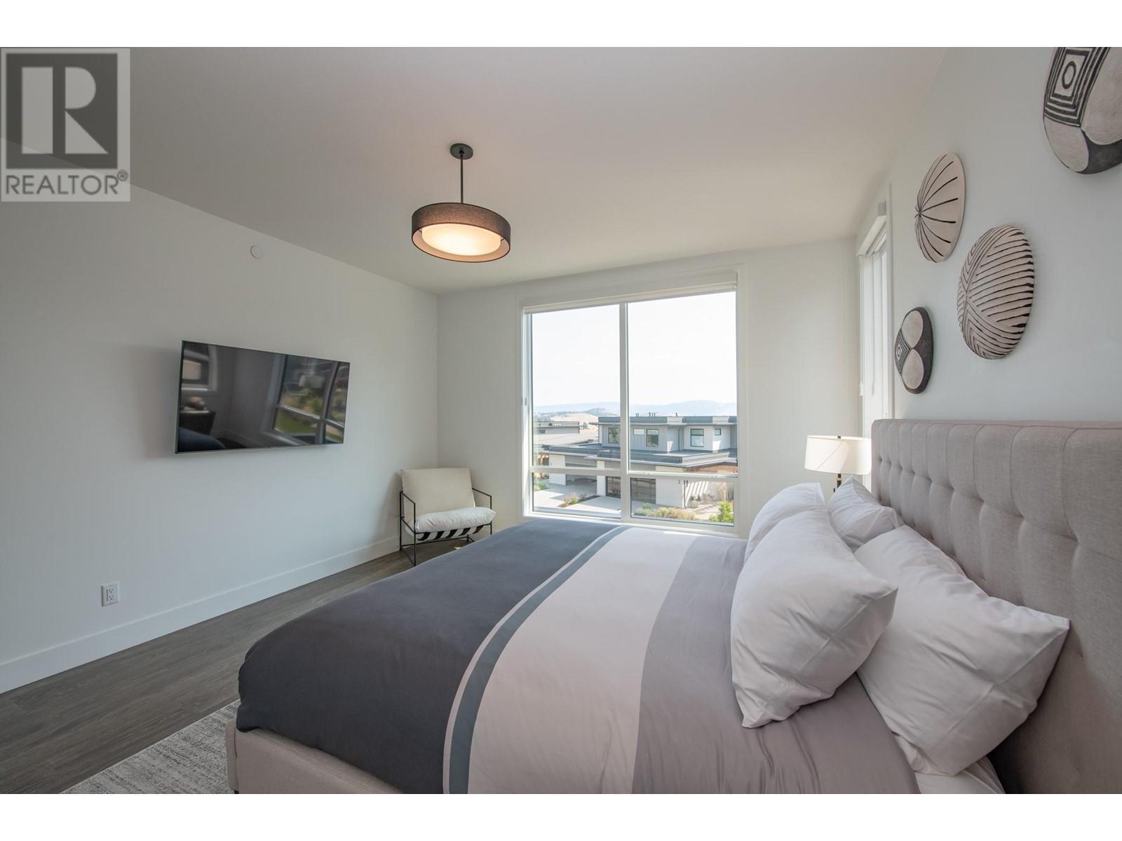 105 Predator Ridge Drive Unit# 4