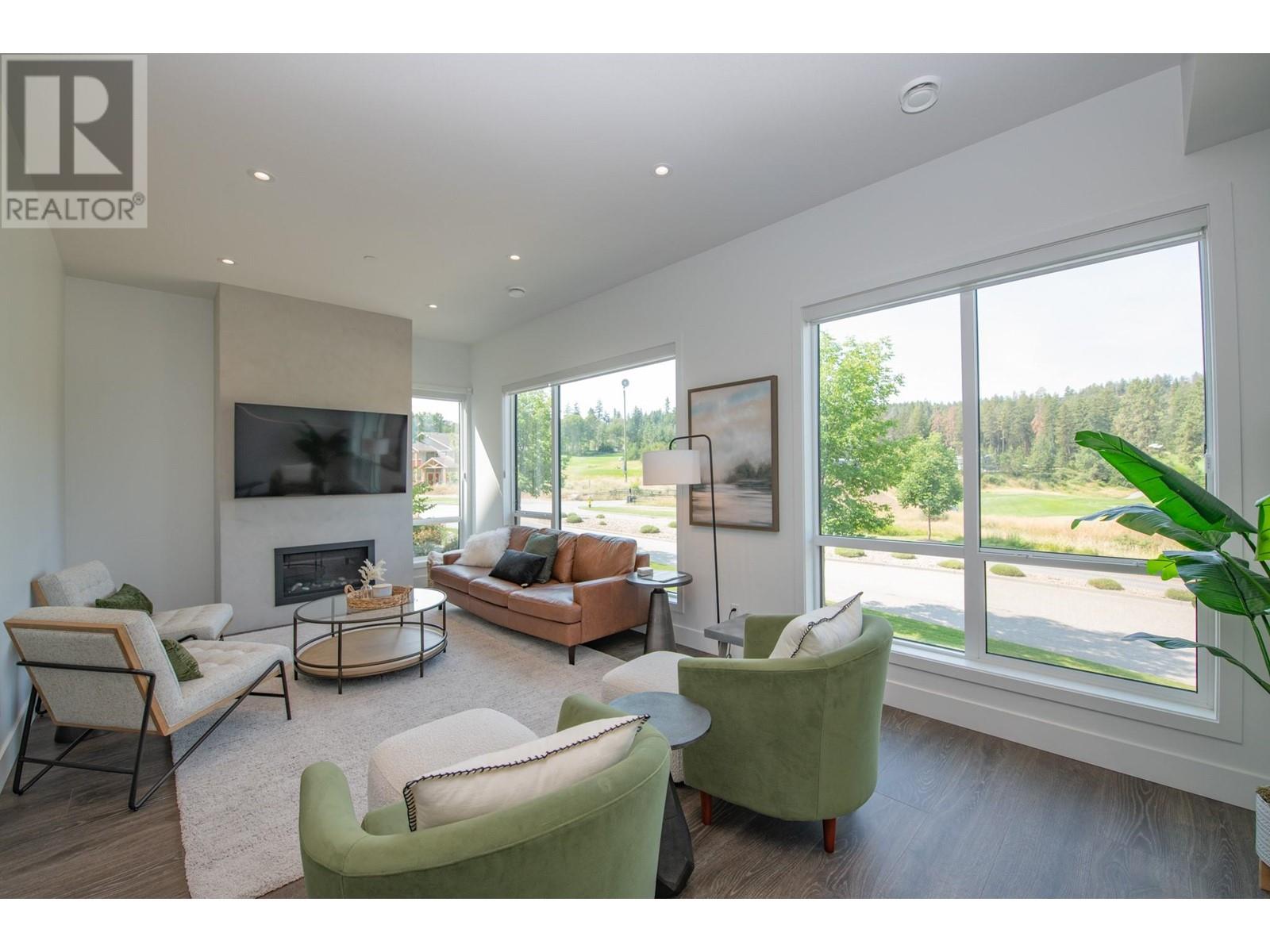 105 Predator Ridge Drive Unit# 4