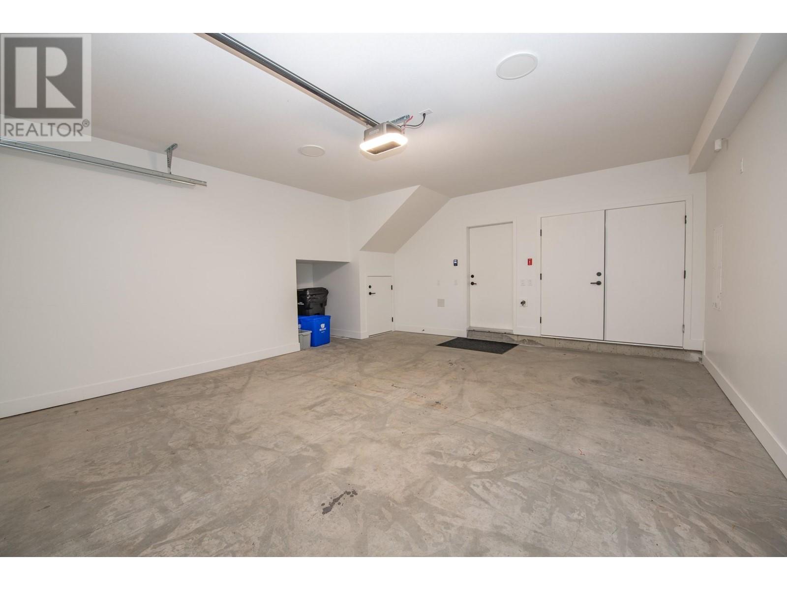 105 Predator Ridge Drive Unit# 4