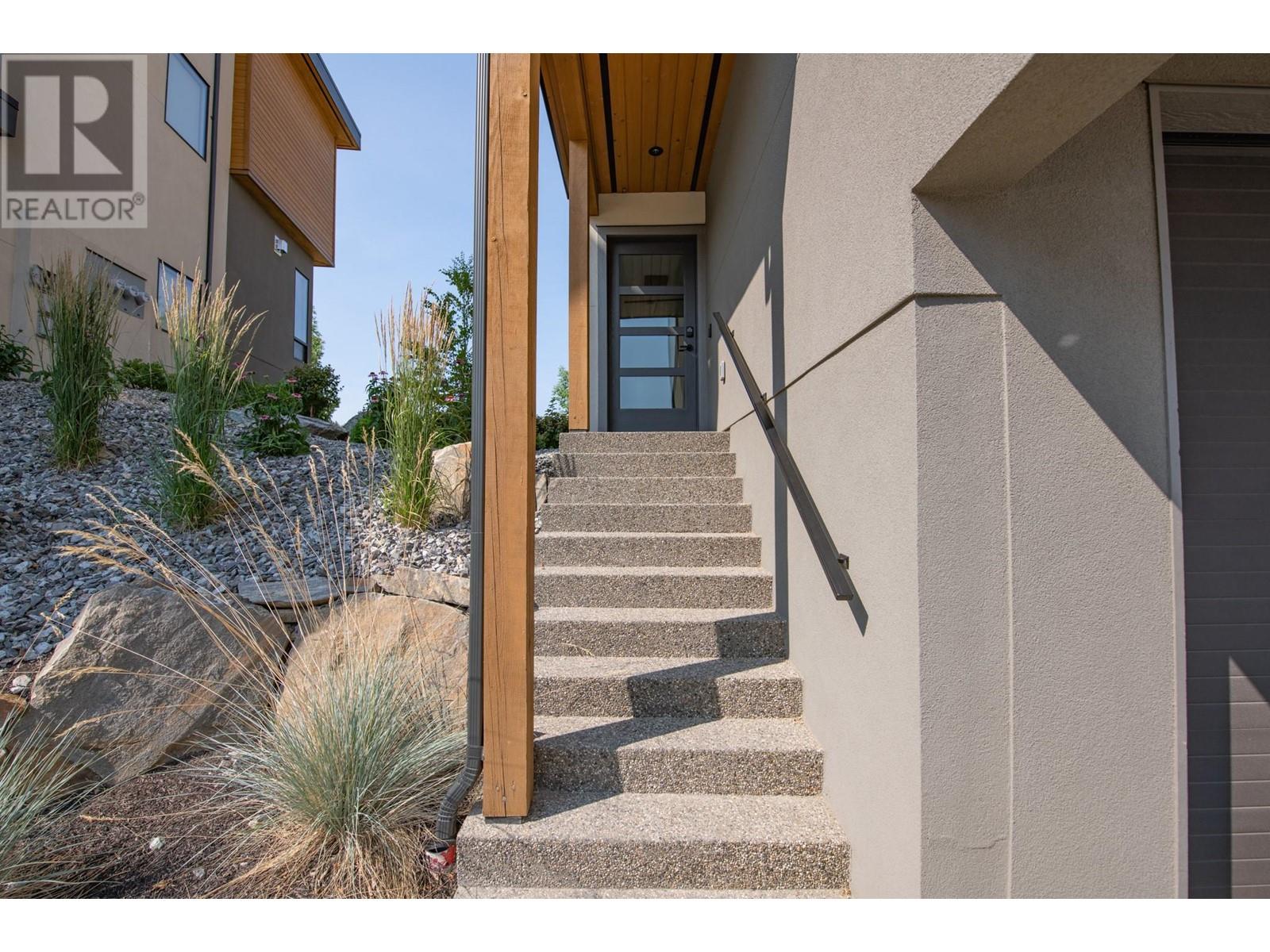 105 Predator Ridge Drive Unit# 4