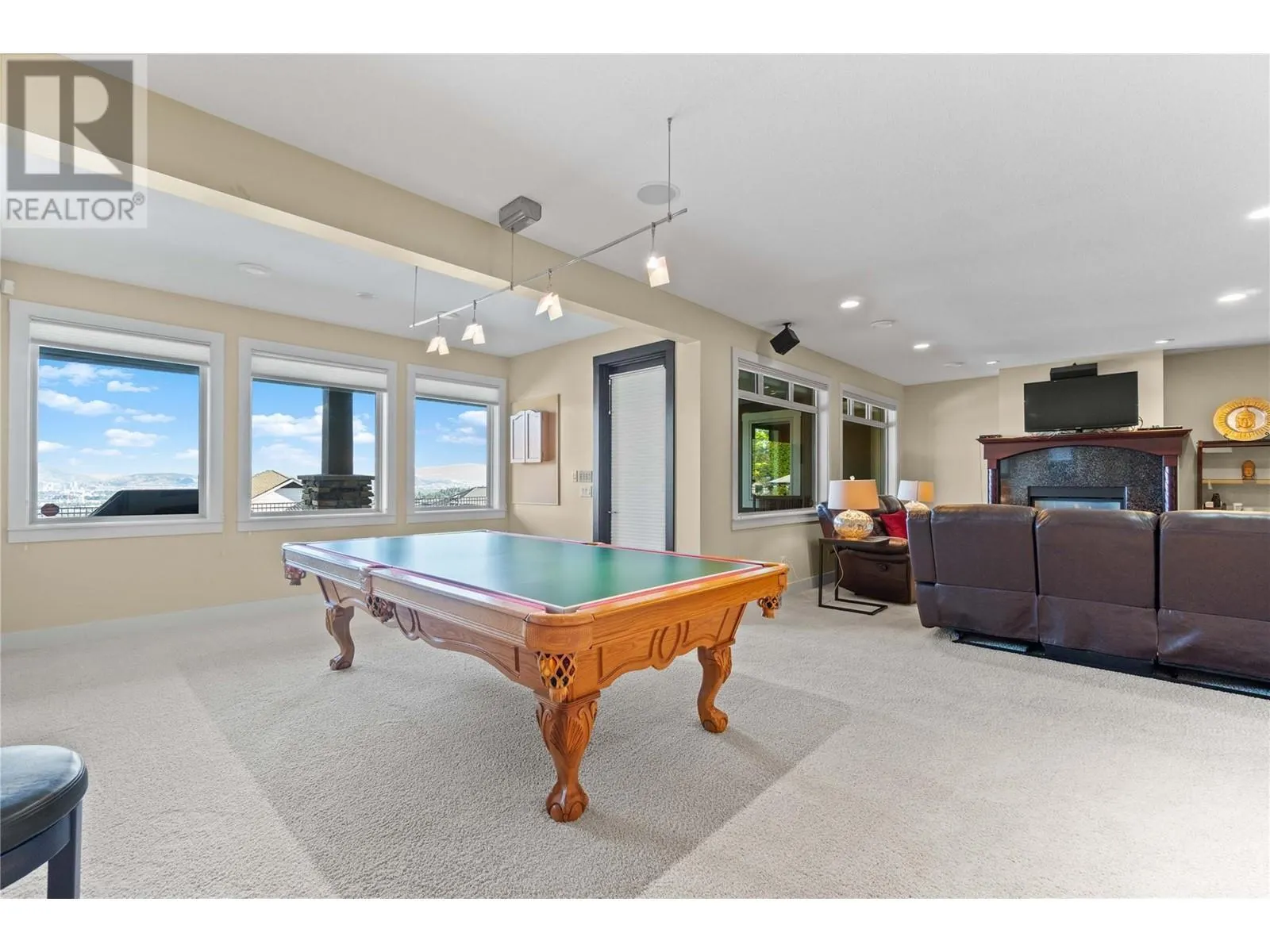 620 Arbor View Drive