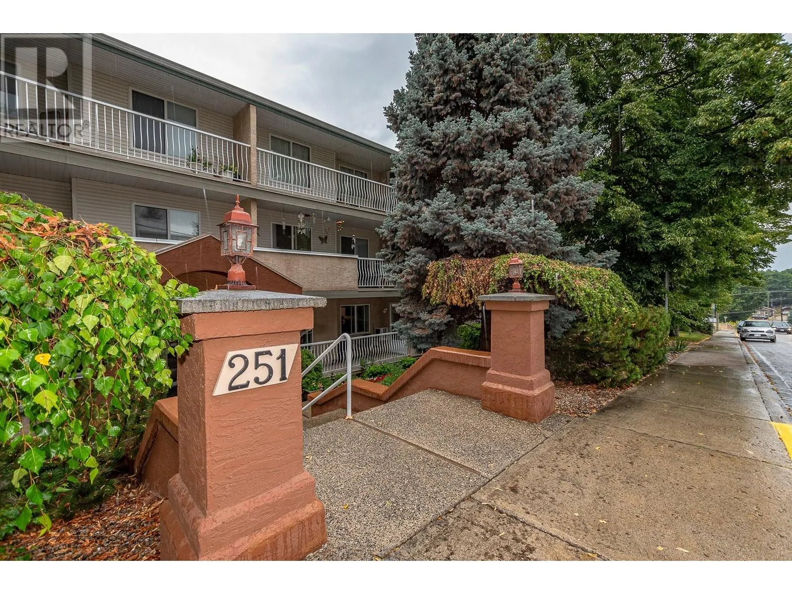 251 6 Street SE Unit# 107