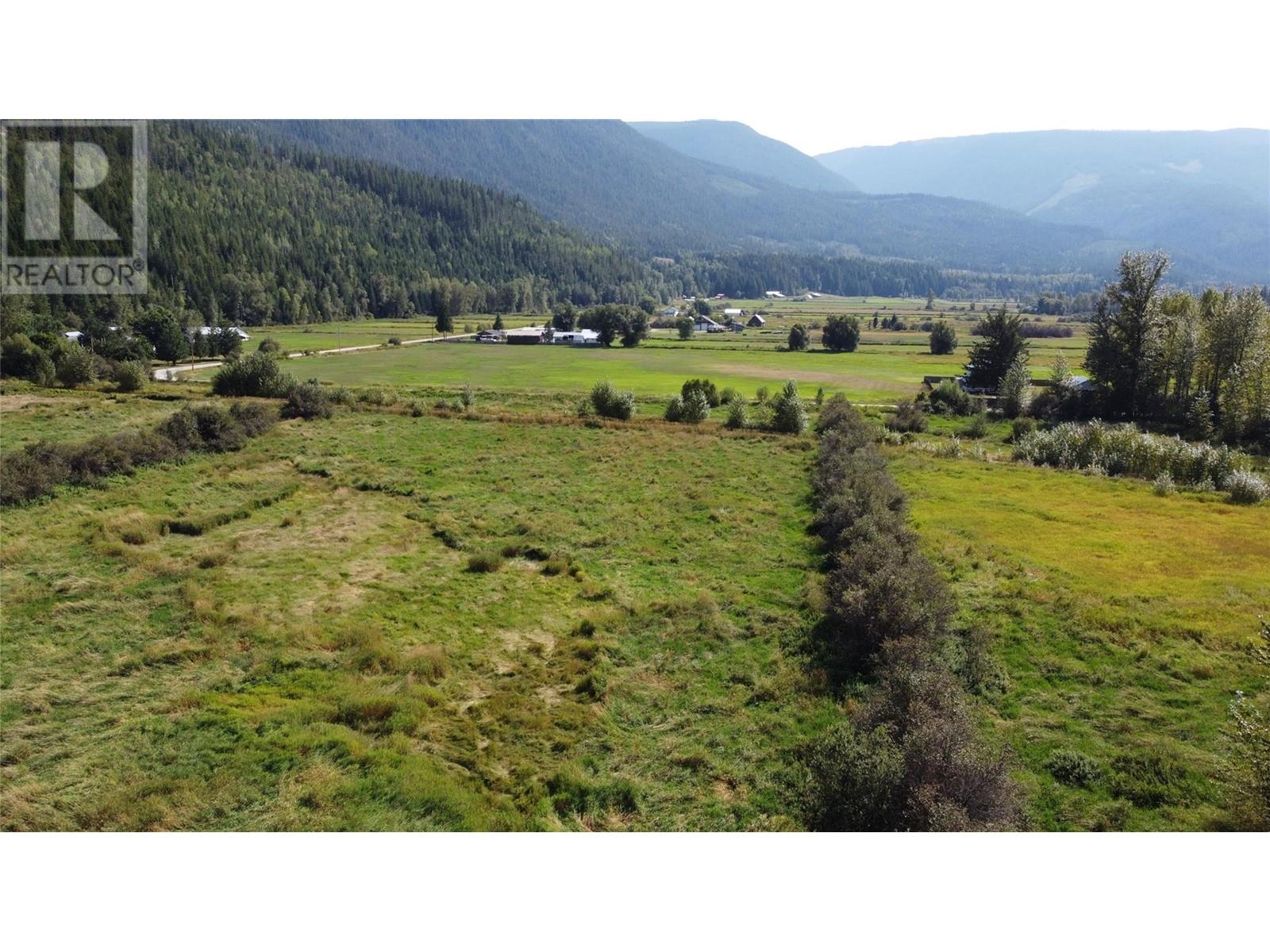 Lot 2 Oxbow Frontage Road