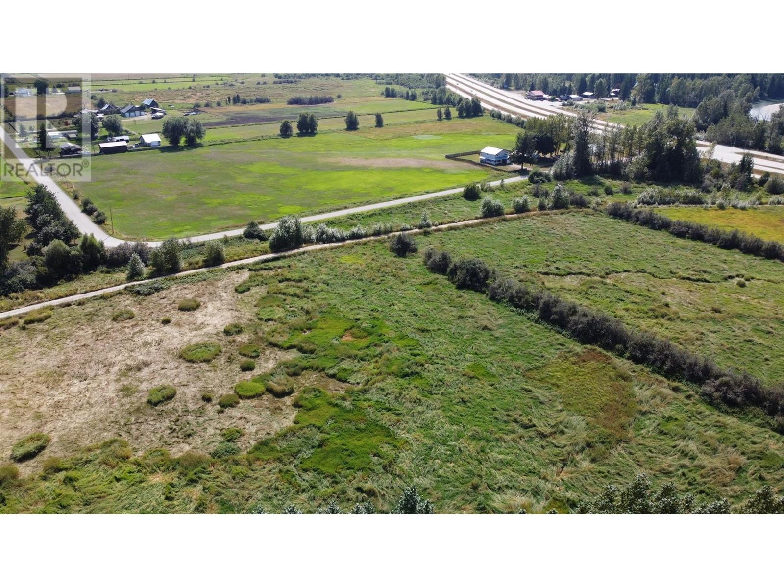 Lot 2 Oxbow Frontage Road