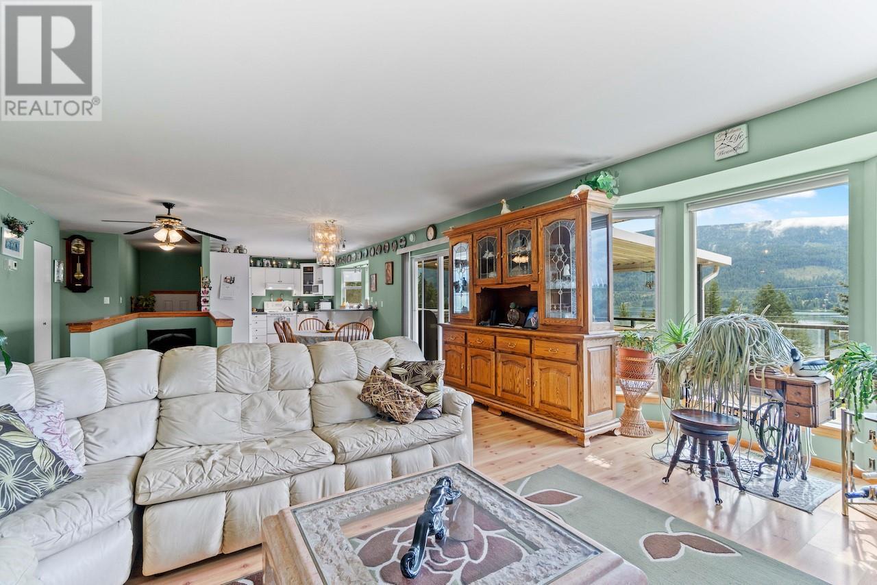3712 Parri Road