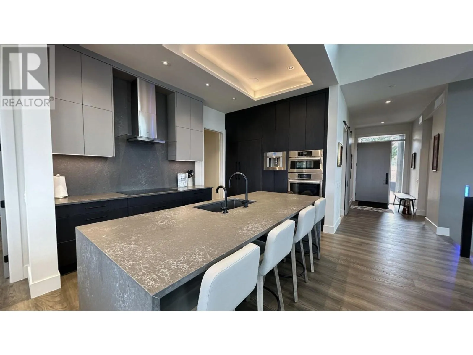 224 Diamond Way