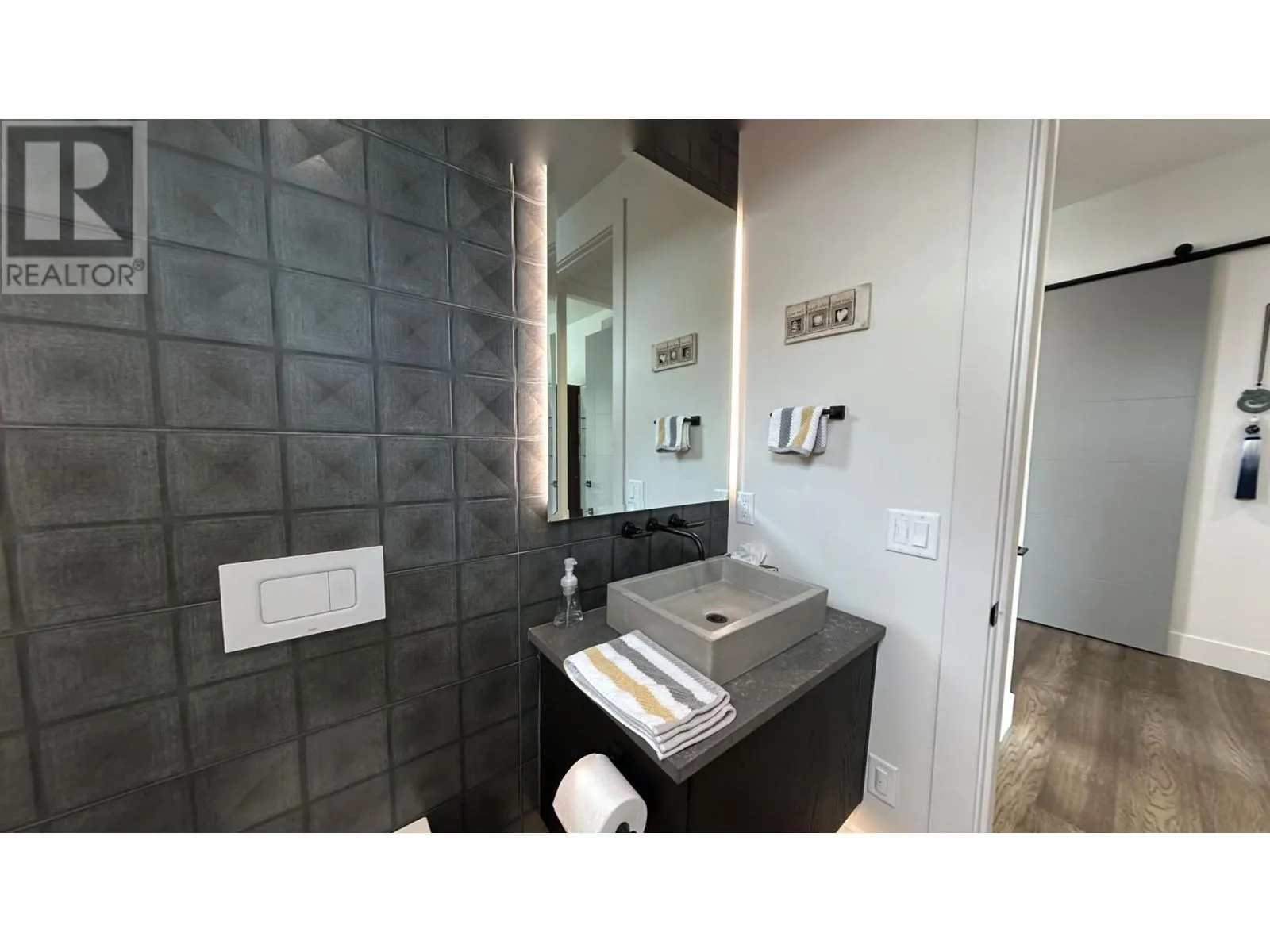 224 Diamond Way