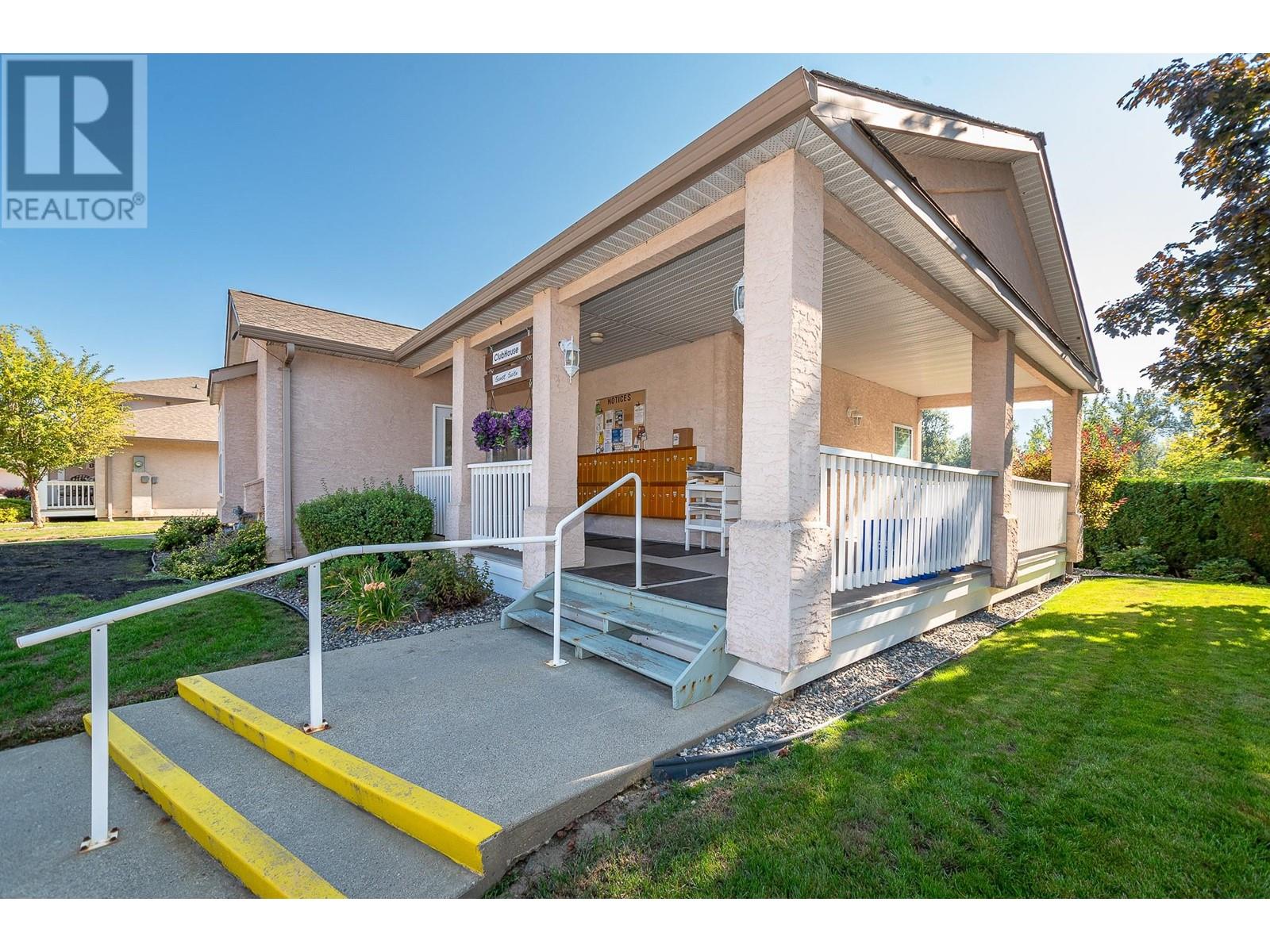 303 Regent Avenue Unit# 4
