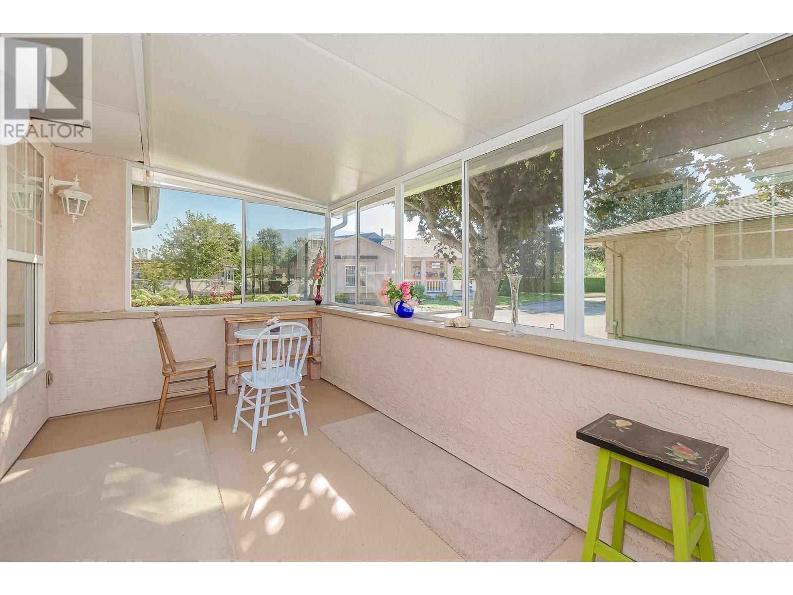 303 Regent Avenue Unit# 4