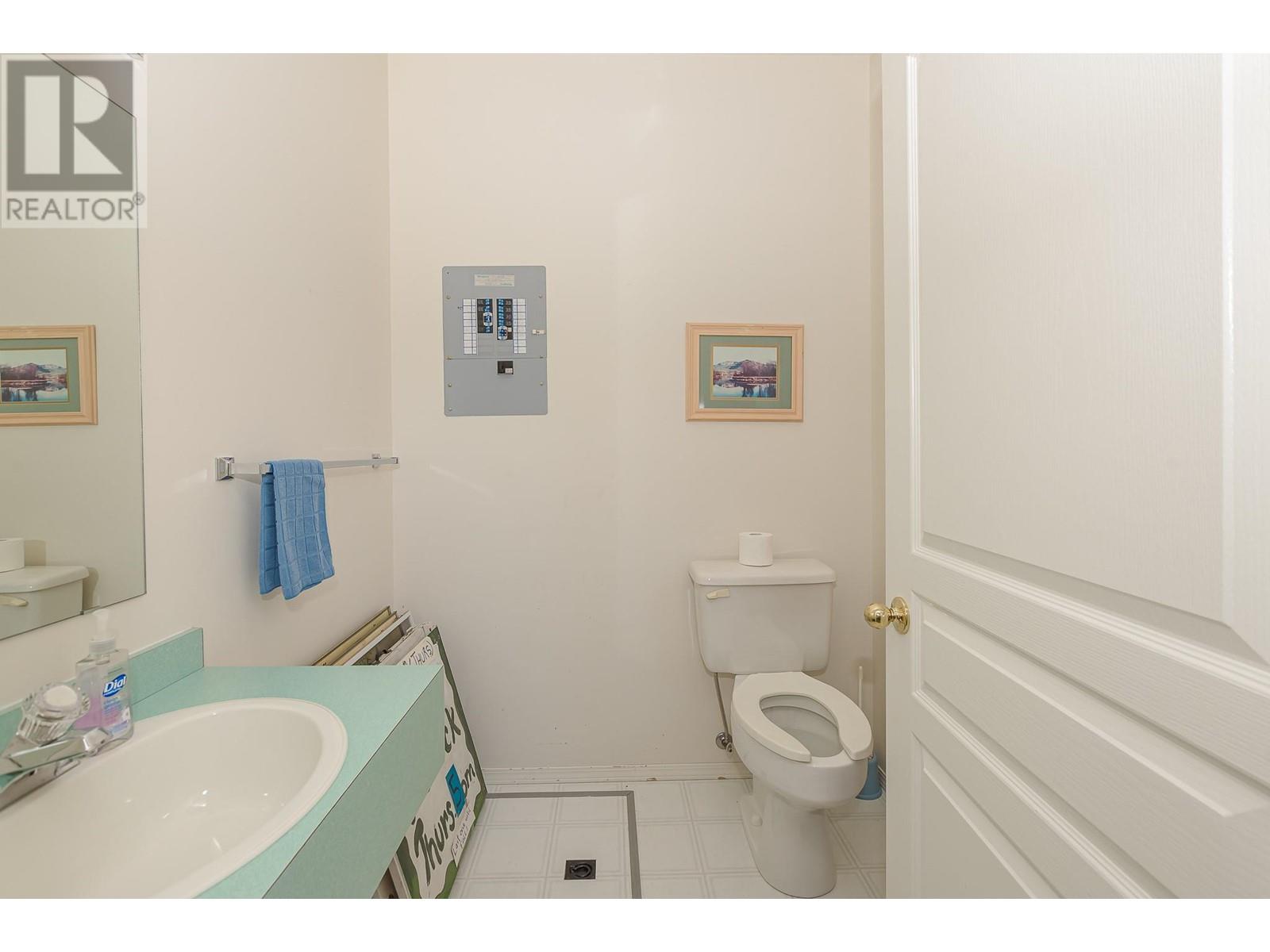 303 Regent Avenue Unit# 4