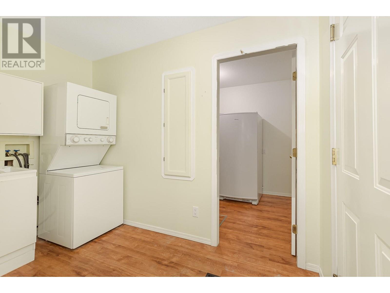 303 Regent Avenue Unit# 4