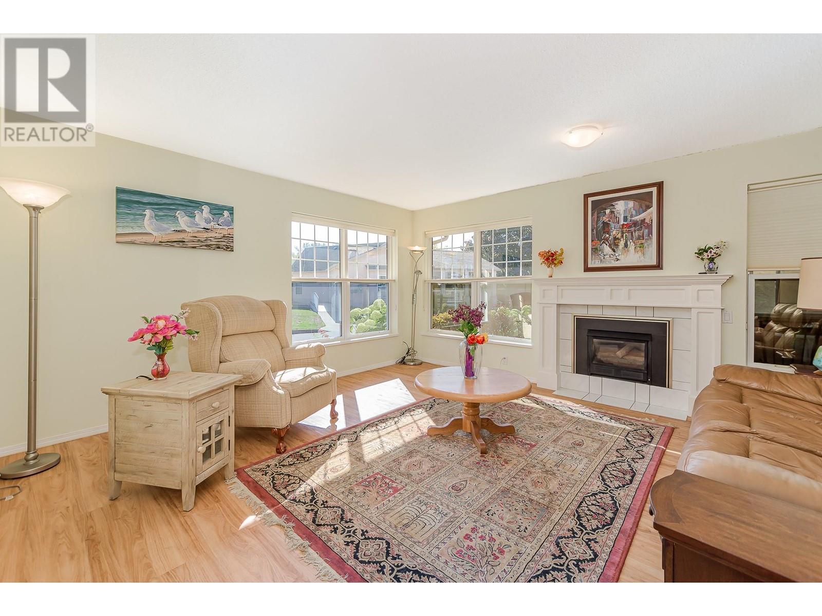 303 Regent Avenue Unit# 4