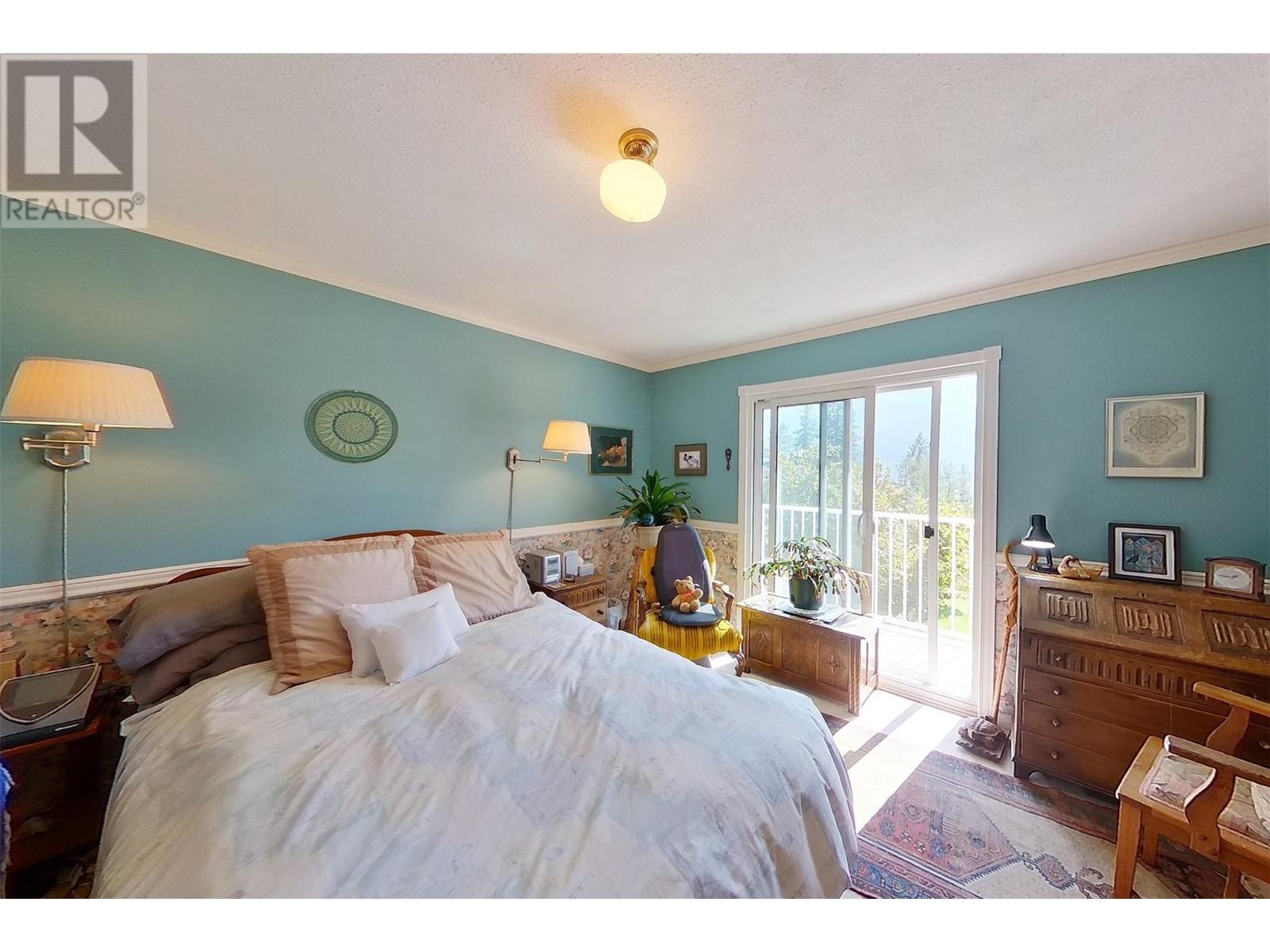 5404 Sunnybrae Canoe Pt Road Unit# 1