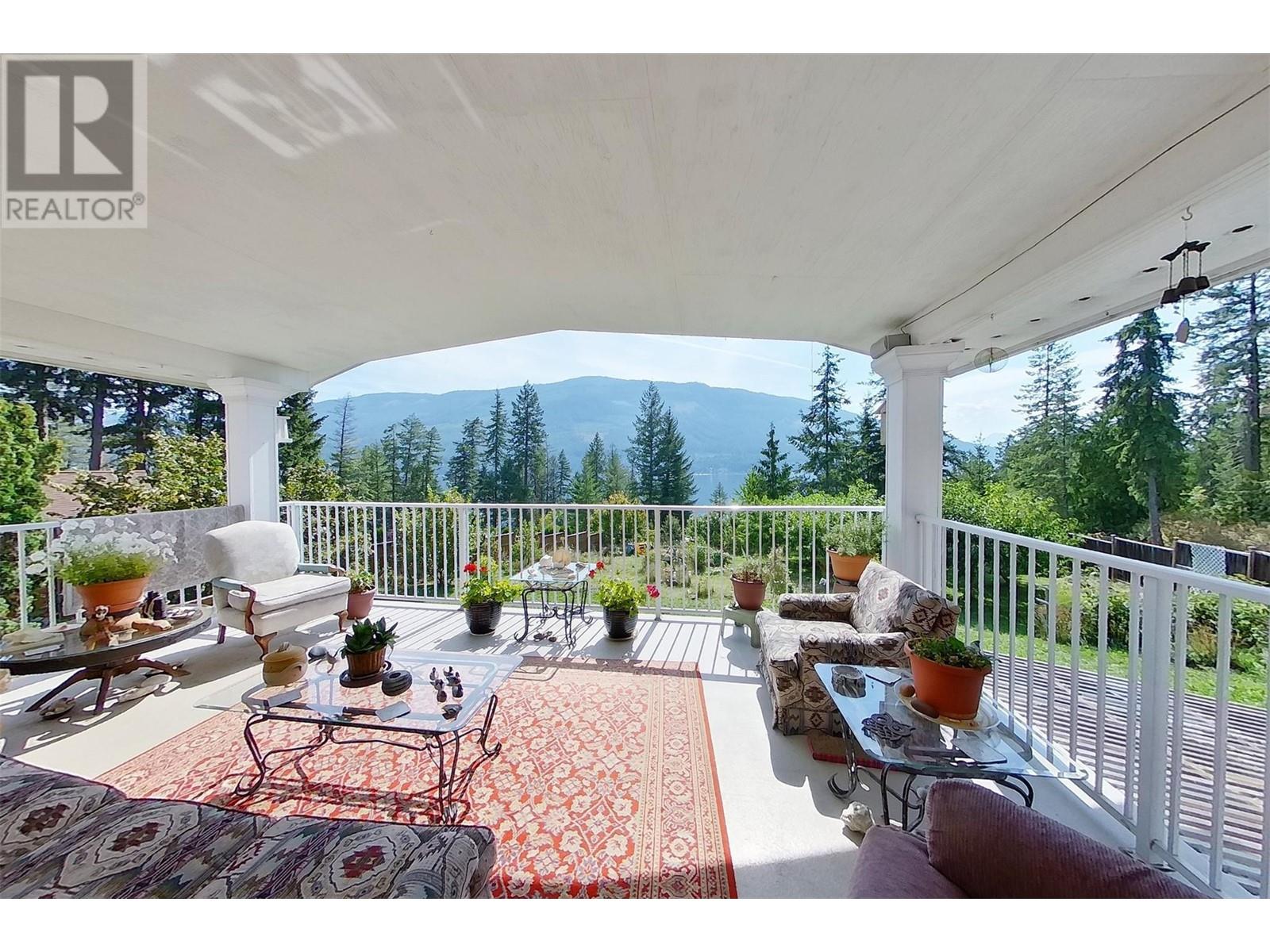 5404 Sunnybrae Canoe Pt Road Unit# 1