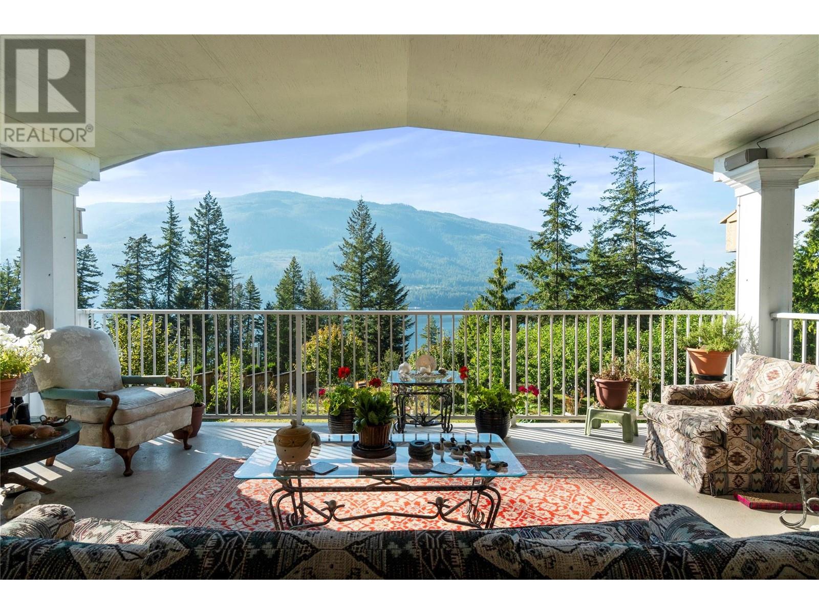 5404 Sunnybrae Canoe Pt Road Unit# 1