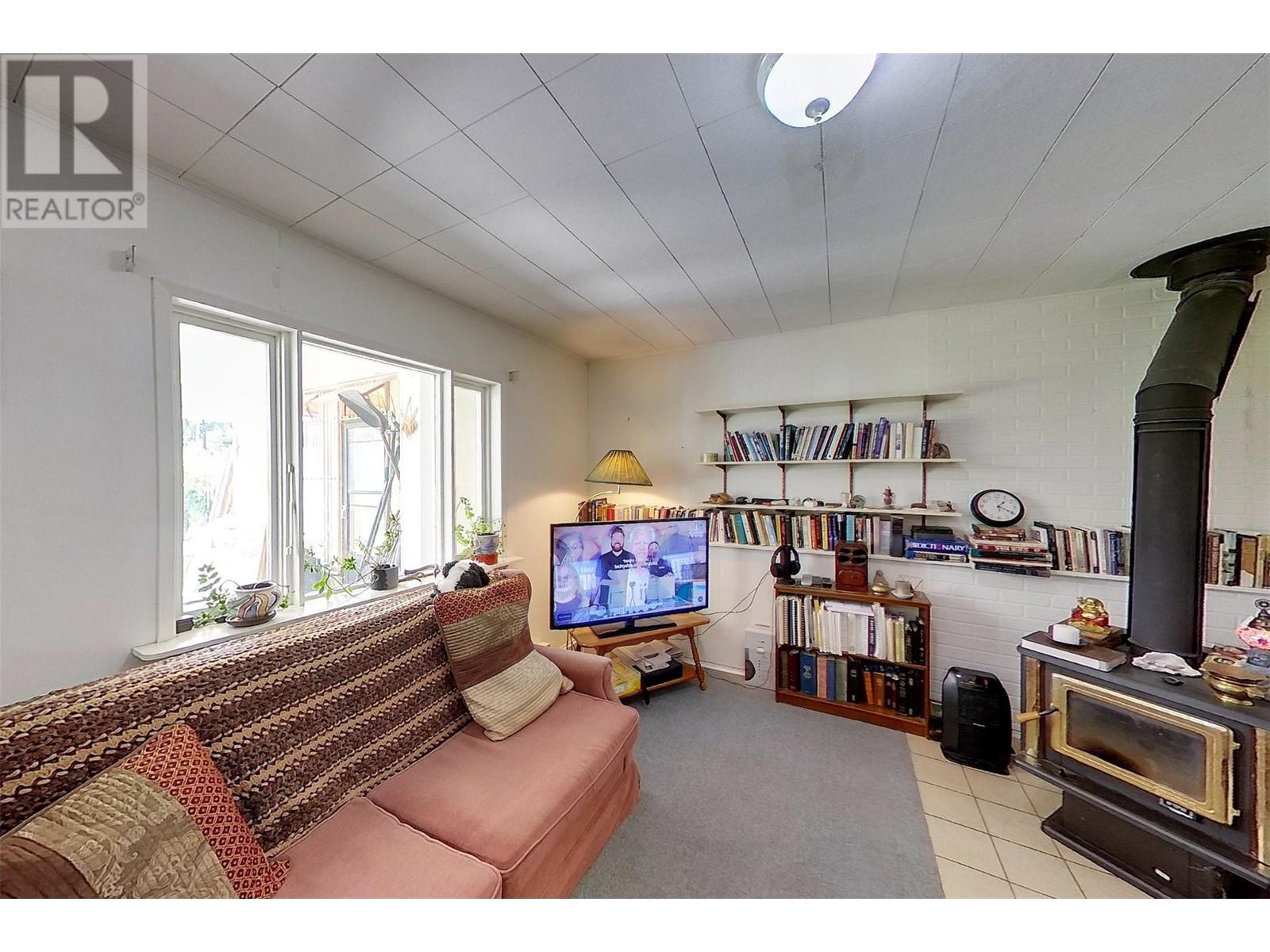 5404 Sunnybrae Canoe Pt Road Unit# 1