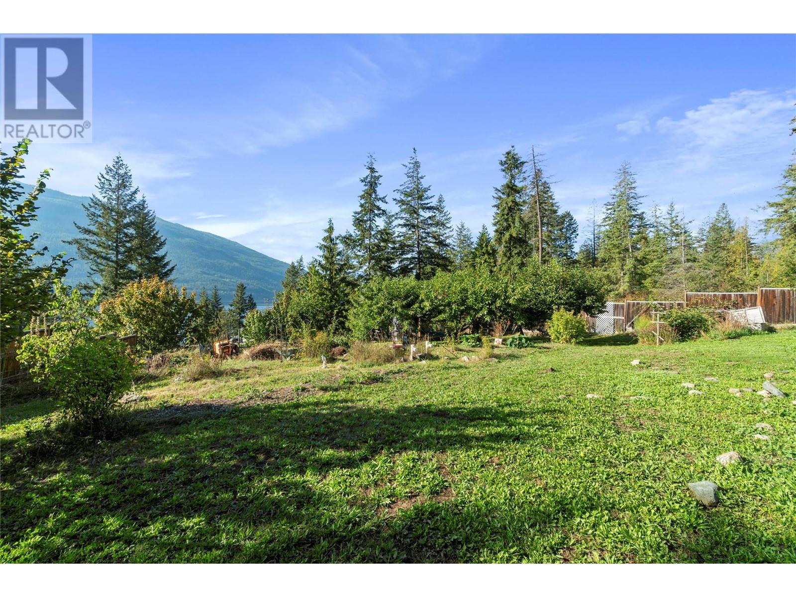 5404 Sunnybrae Canoe Pt Road Unit# 1