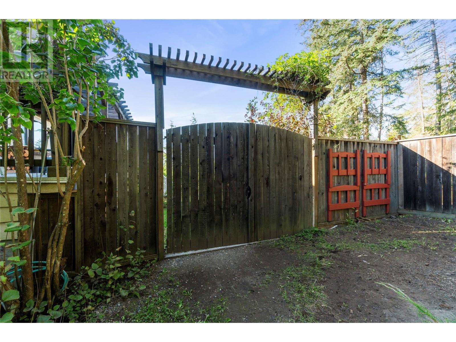 5404 Sunnybrae Canoe Pt Road Unit# 1