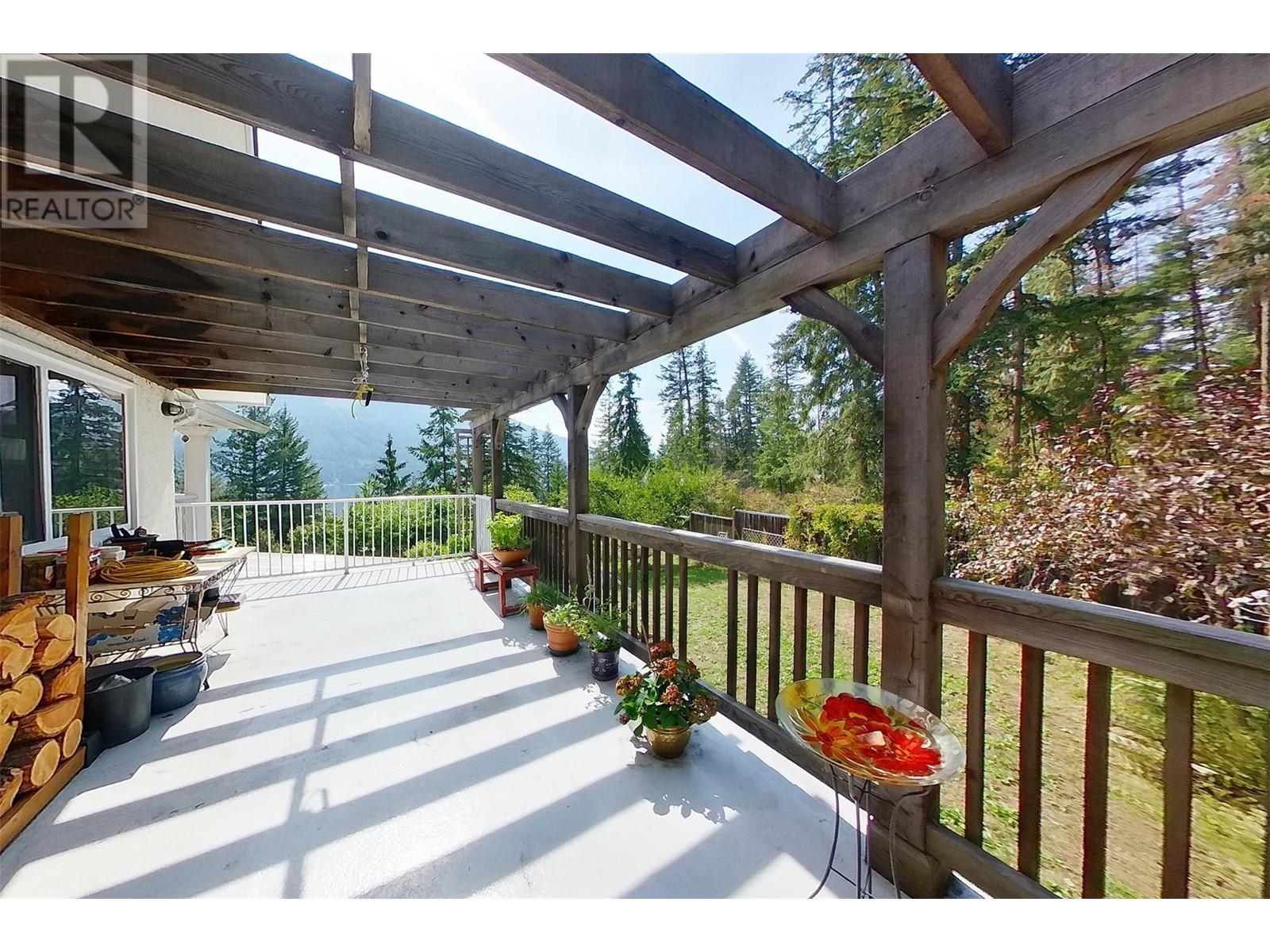 5404 Sunnybrae Canoe Pt Road Unit# 1