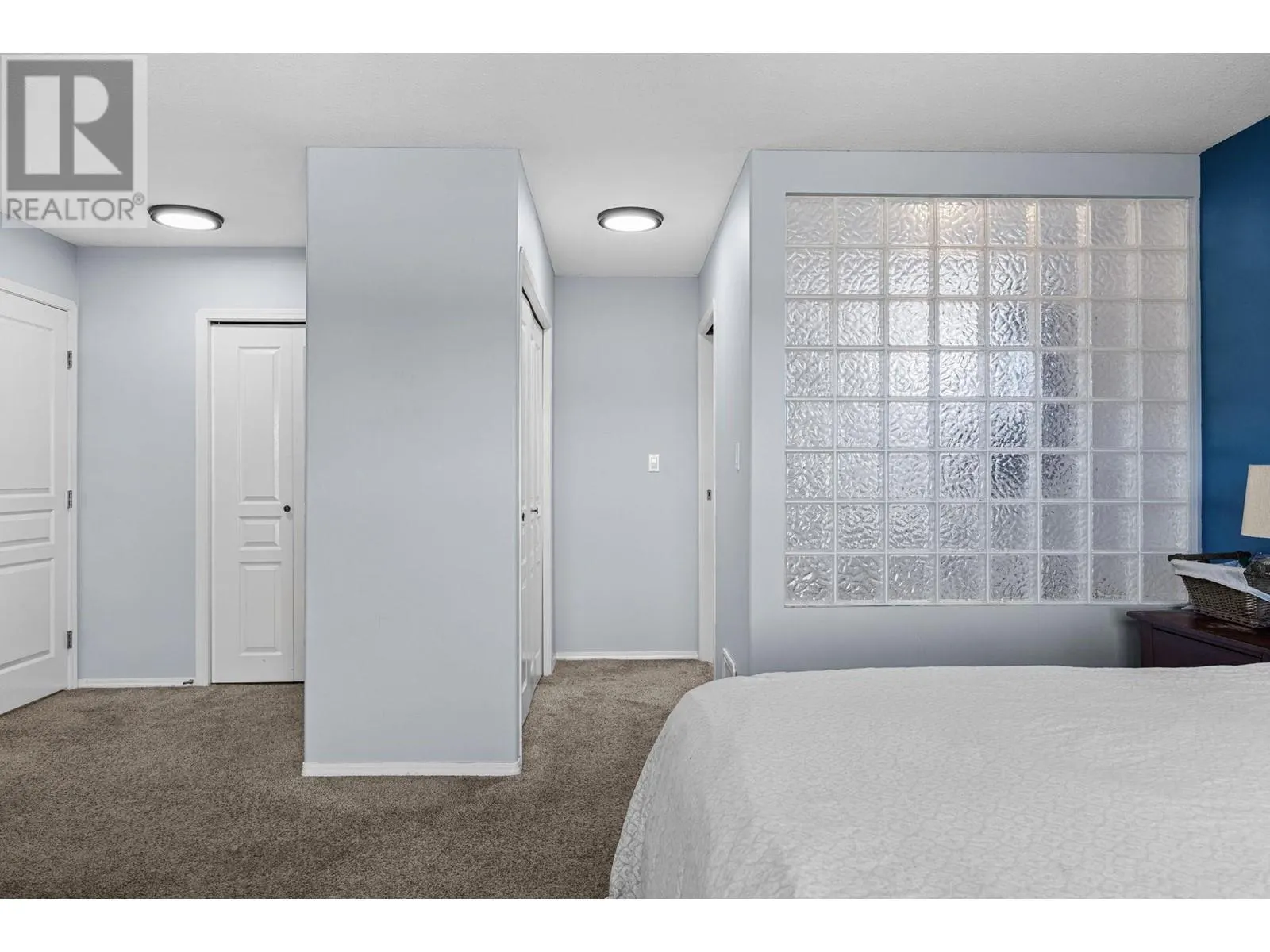 303 Regent Avenue Unit# 27