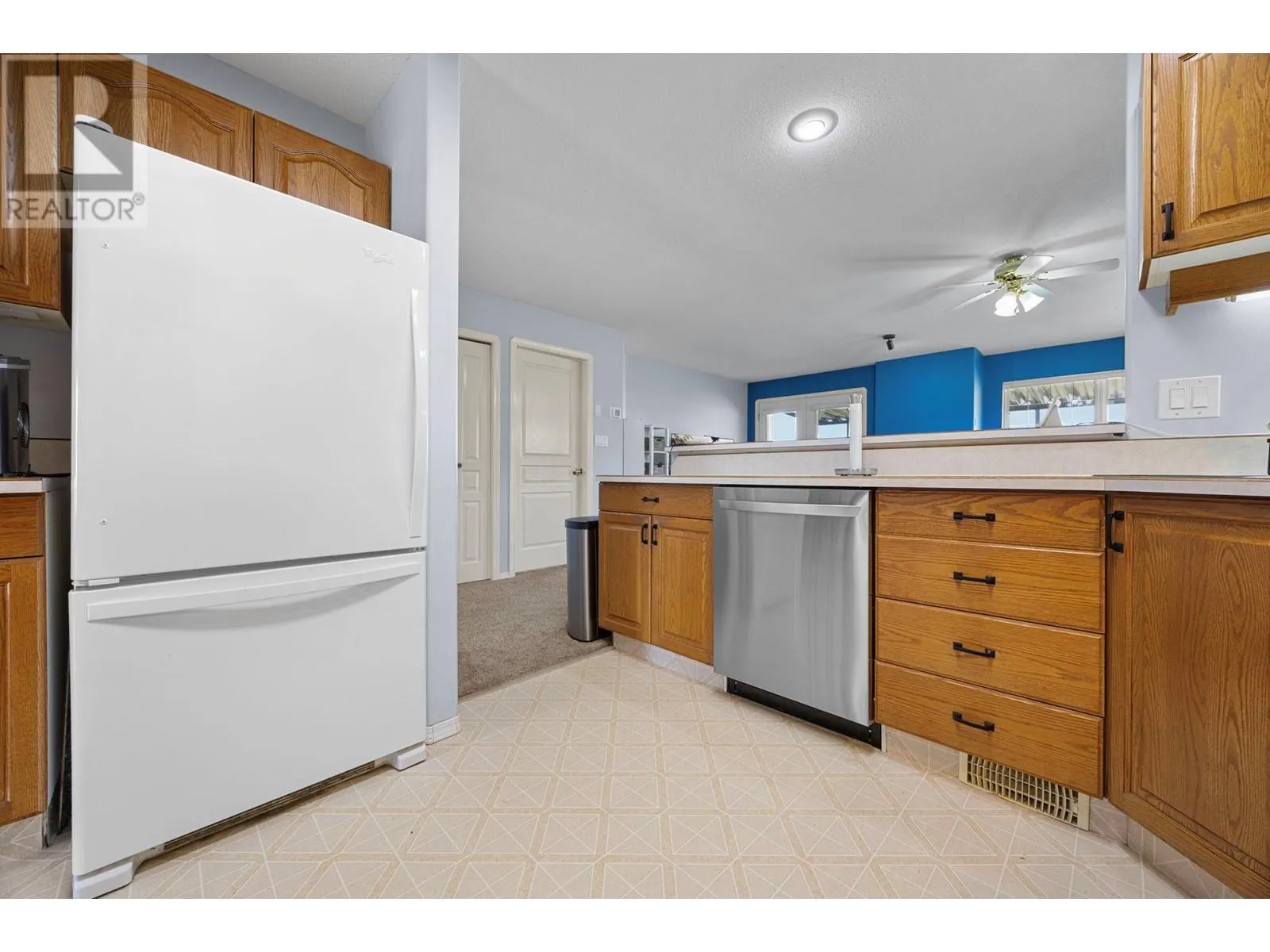 303 Regent Avenue Unit# 27