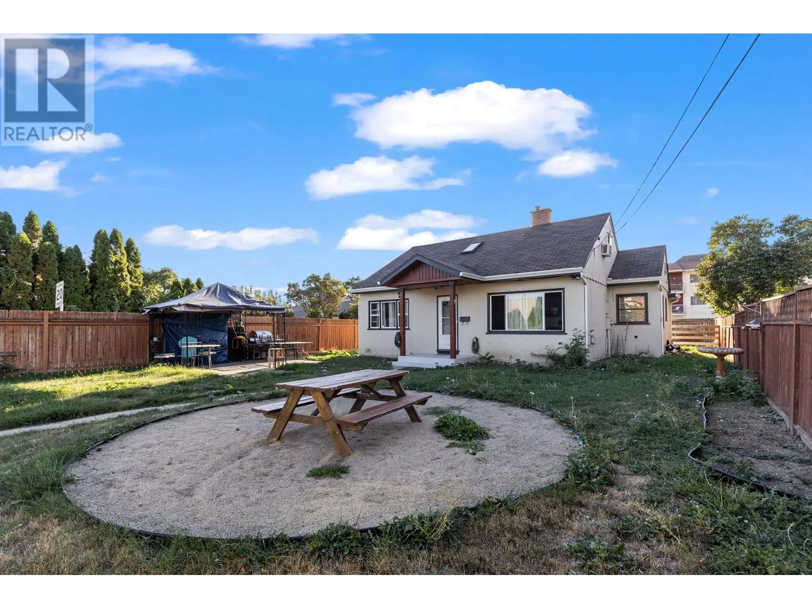 1762 Gagnon Place