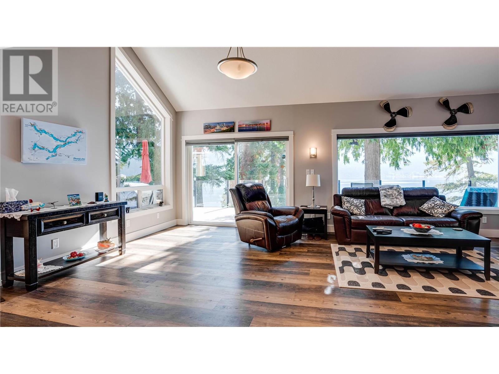 339 Coach Road