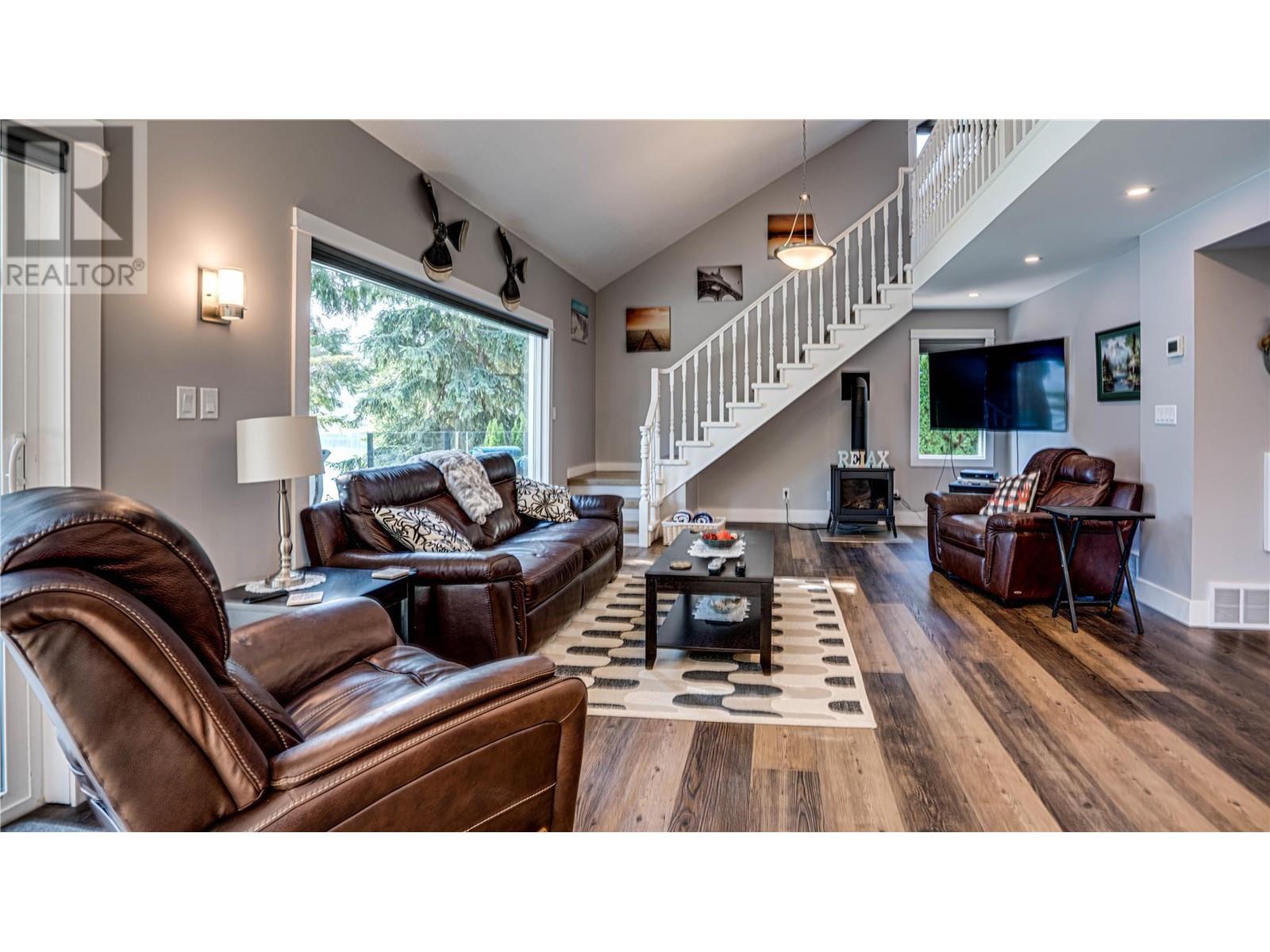 339 Coach Road