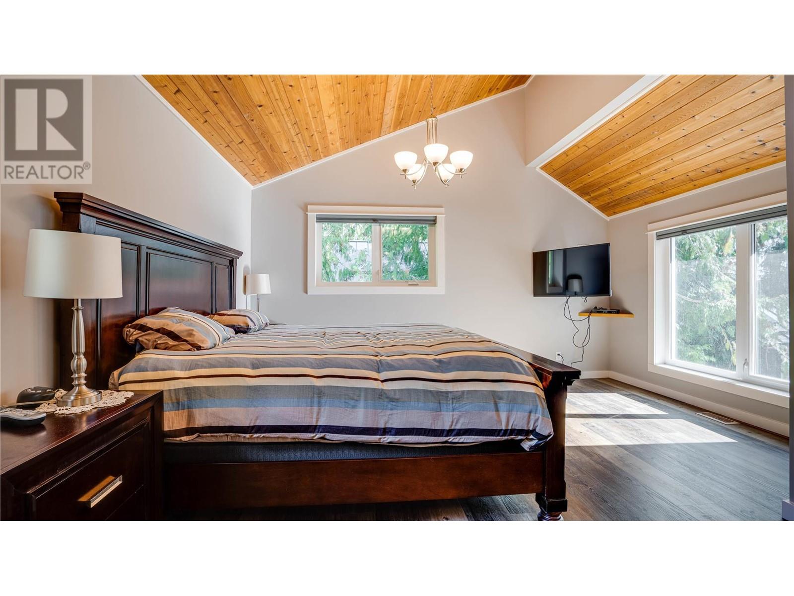 339 Coach Road