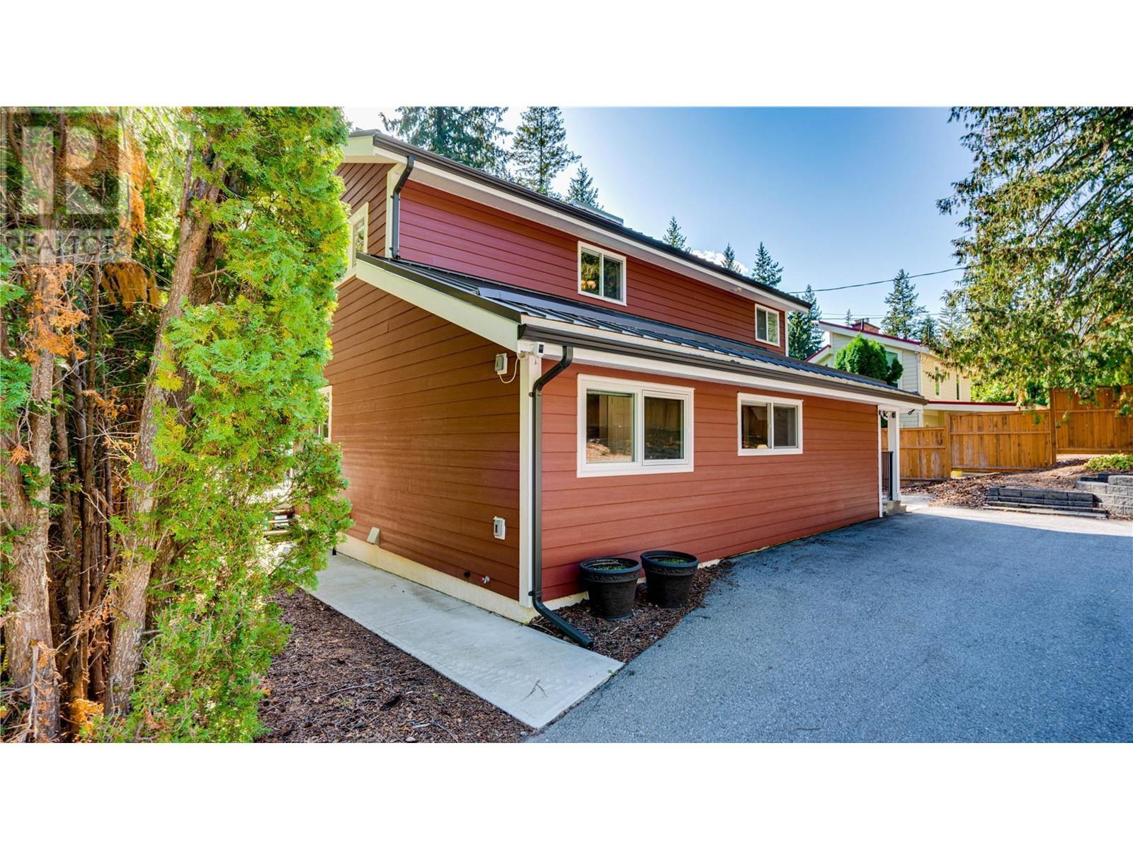339 Coach Road
