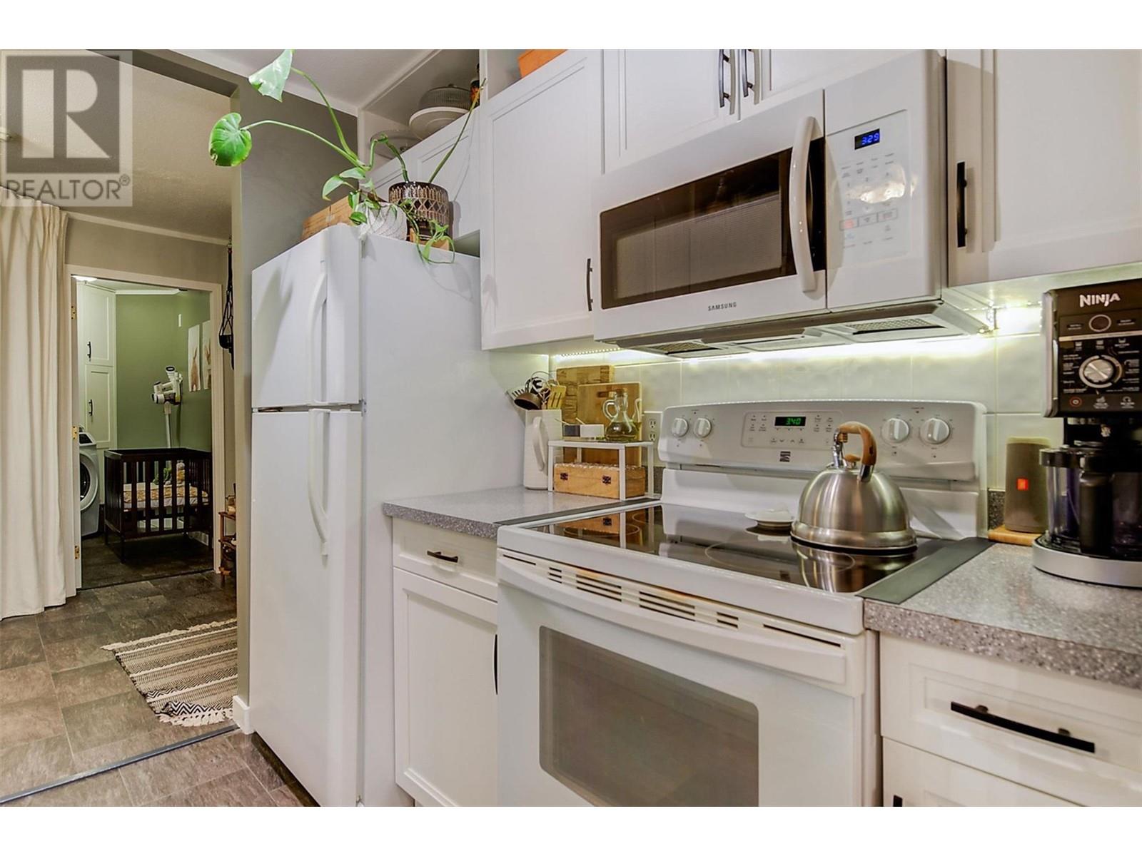 709 Houghton Road Unit# 315