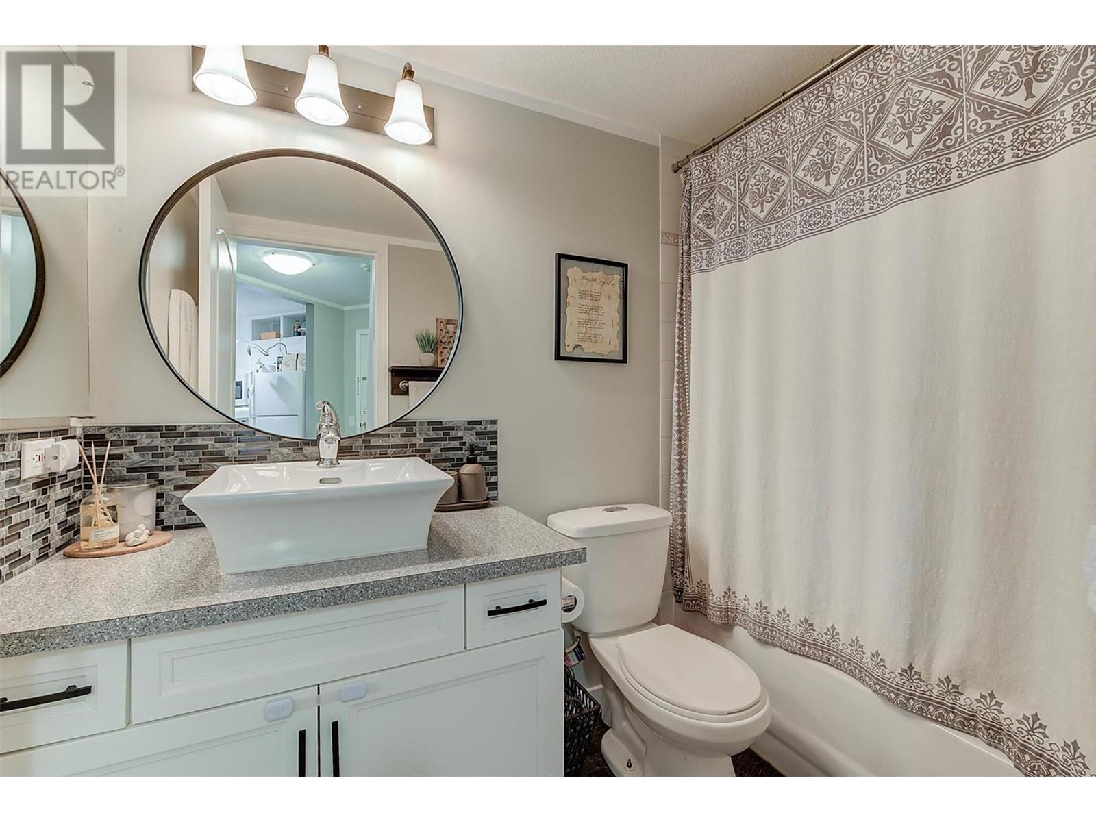 709 Houghton Road Unit# 315