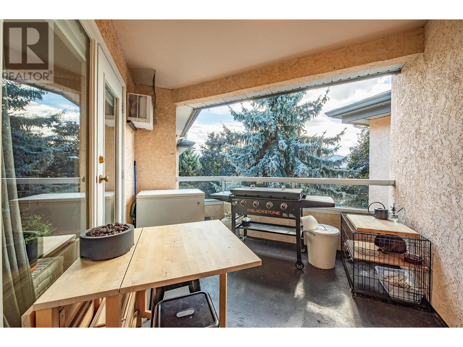 709 Houghton Road Unit# 315