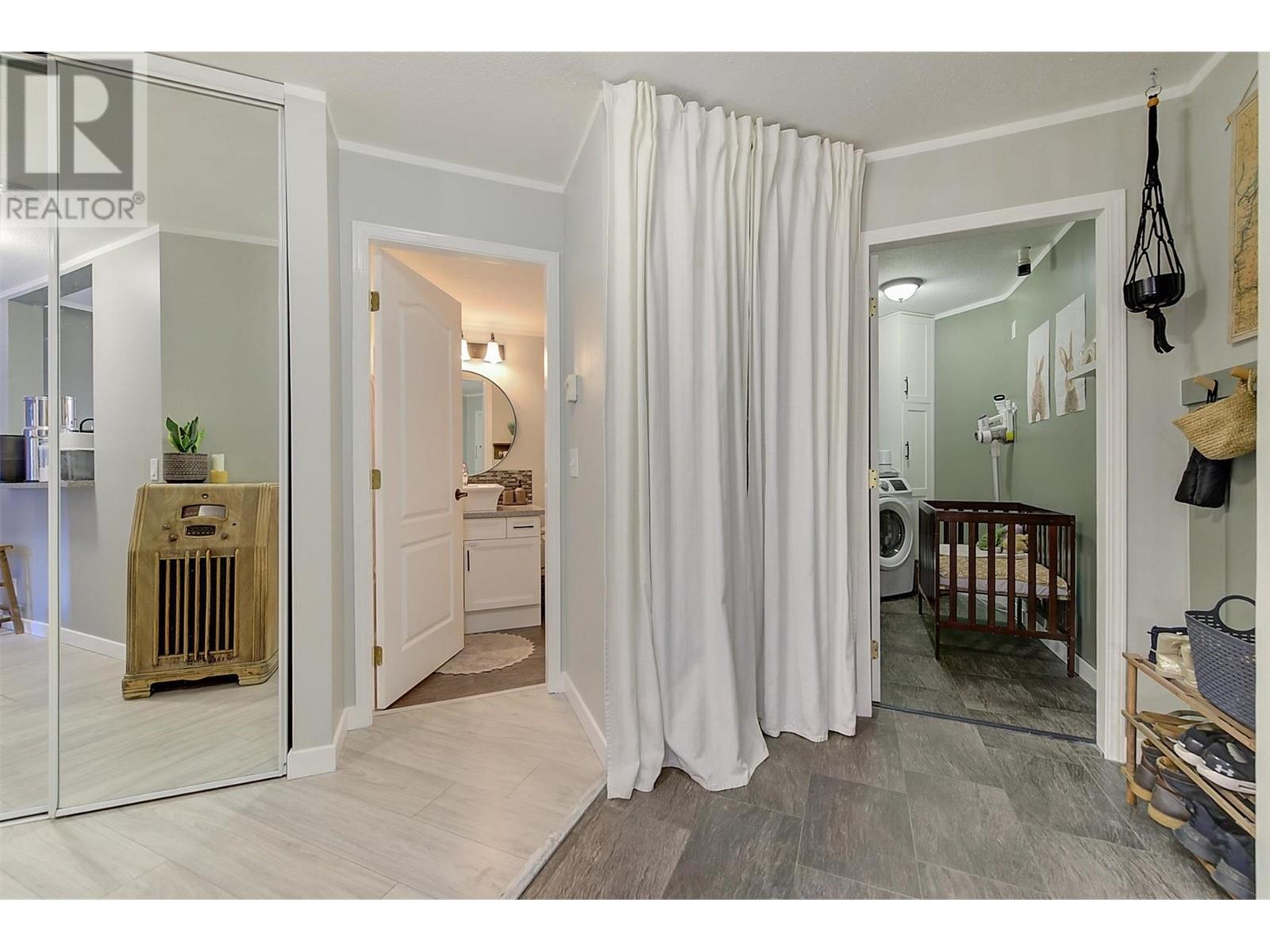709 Houghton Road Unit# 315