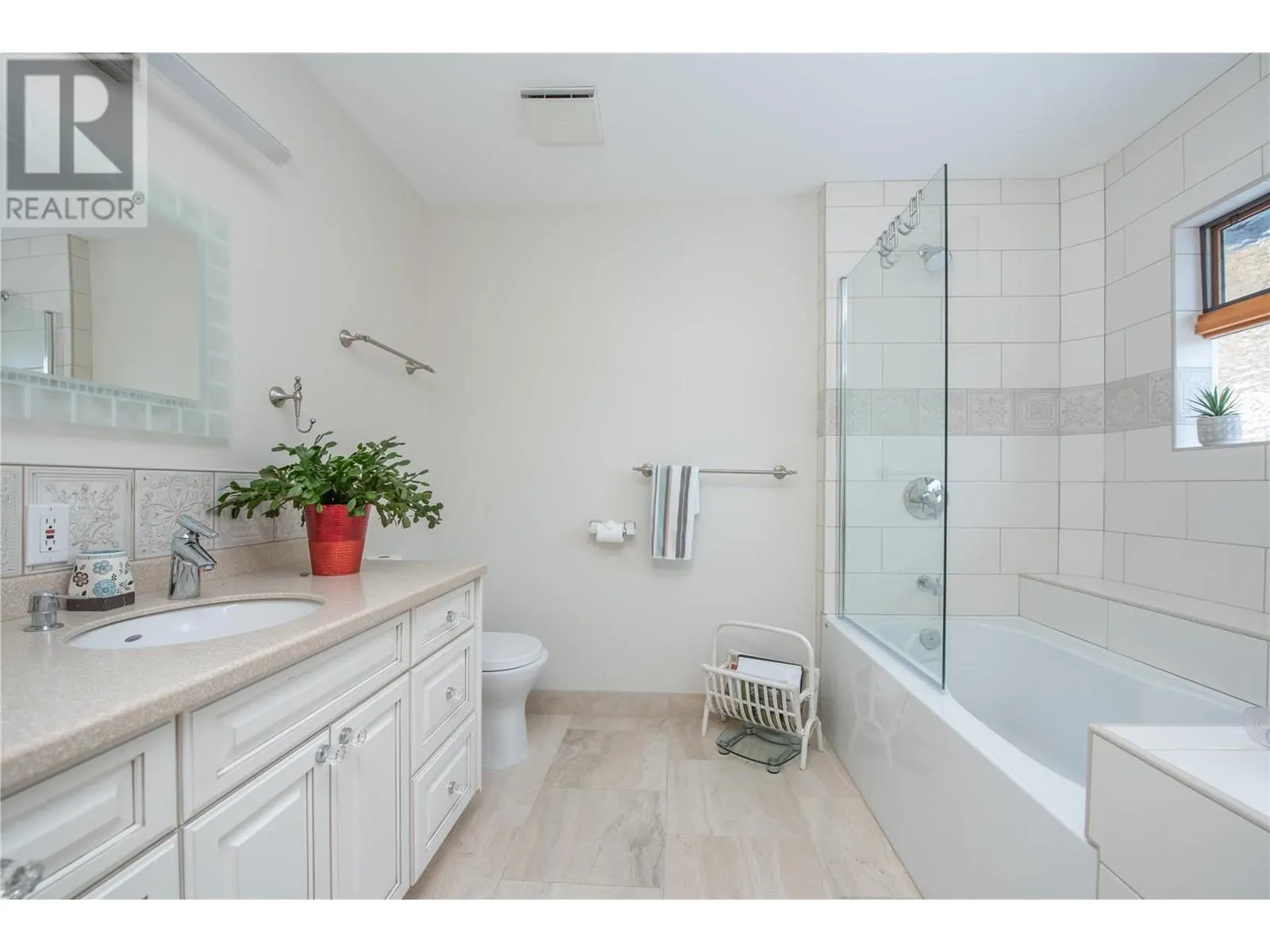 9292 Kokanee Road
