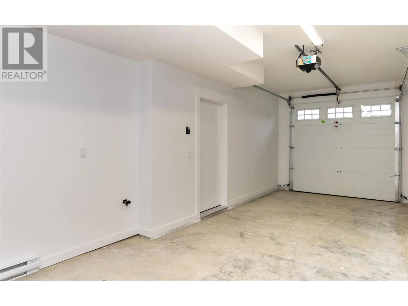 1910 11 Avenue NE Unit# 2