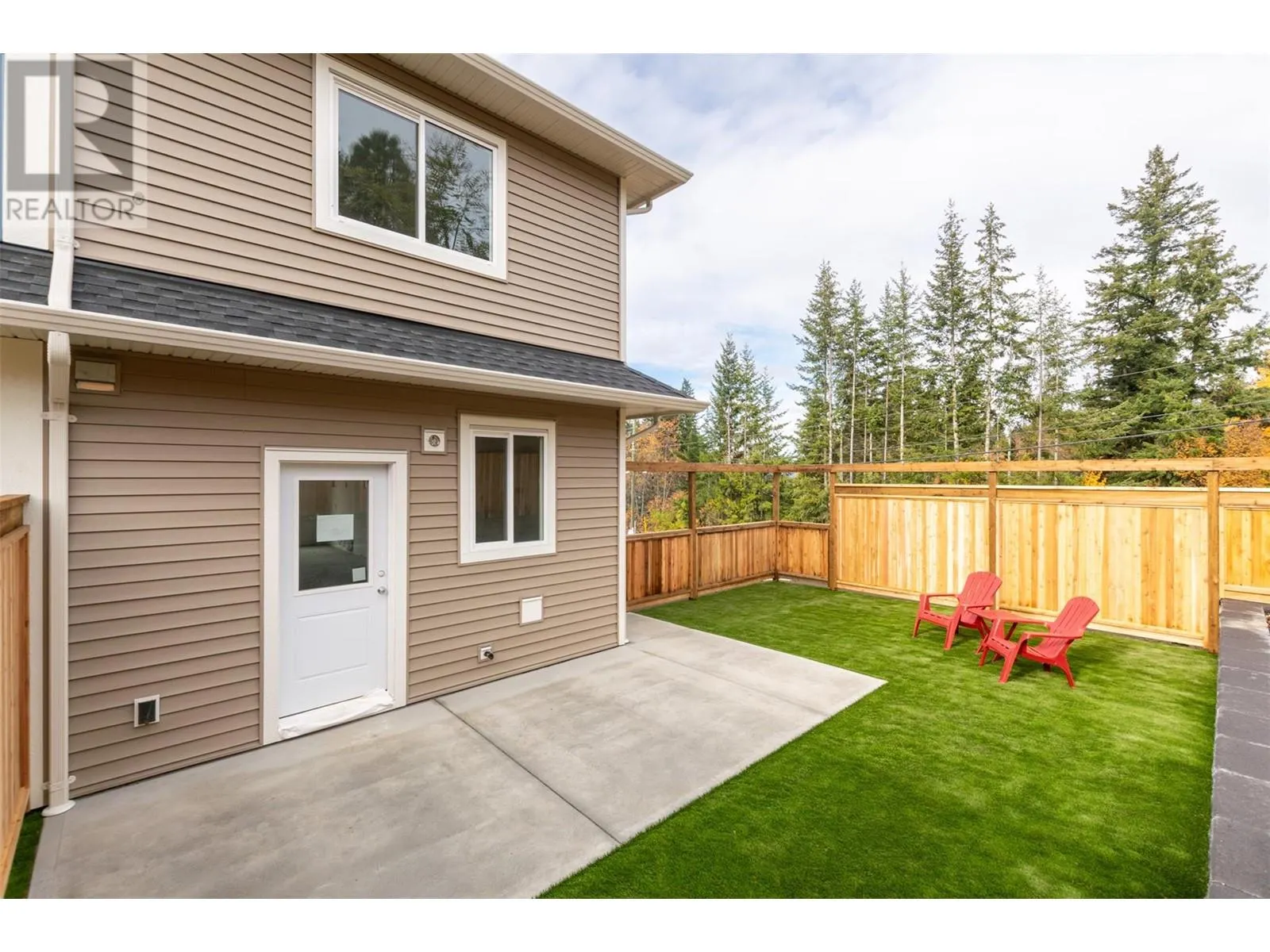 1910 11 Avenue NE Unit# 2