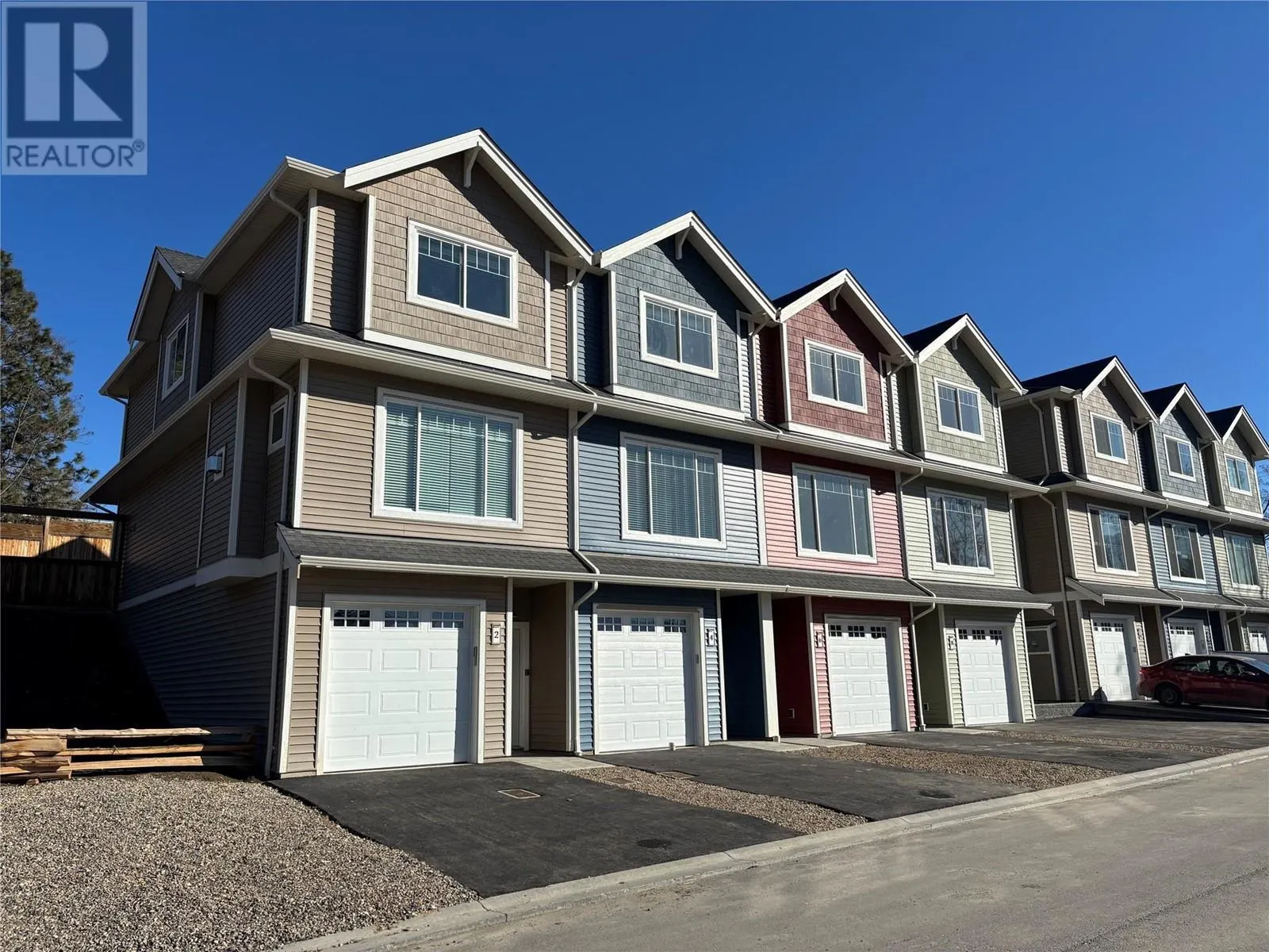 1910 11 Avenue NE Unit# 2