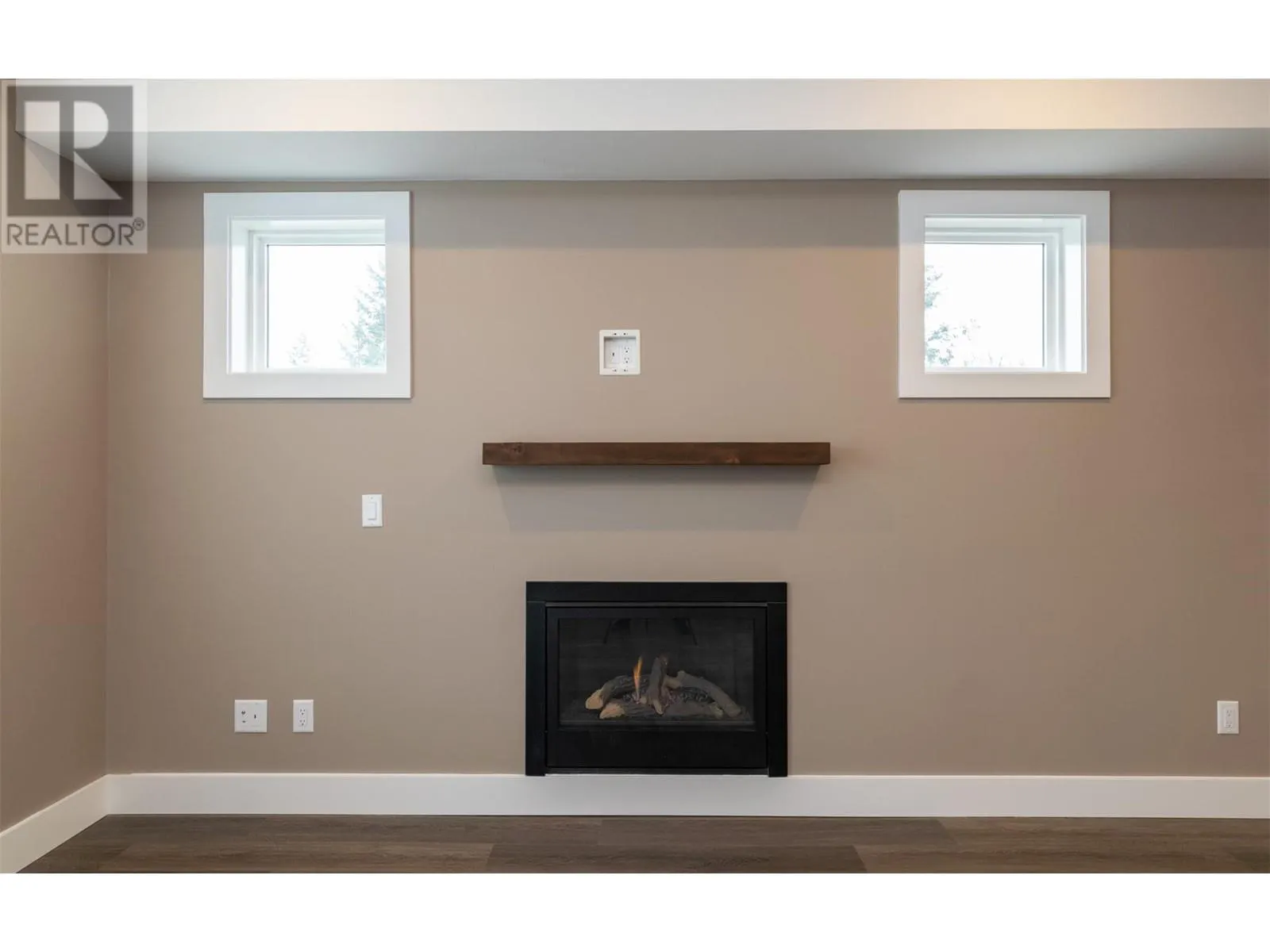 1910 11 Avenue NE Unit# 2