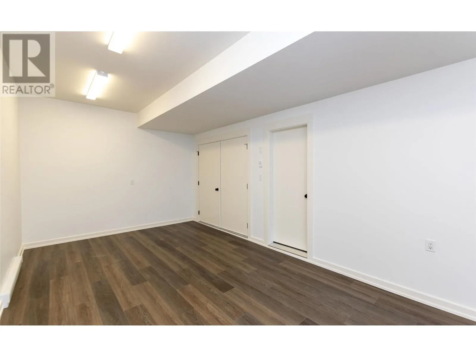 1910 11 Avenue NE Unit# 2