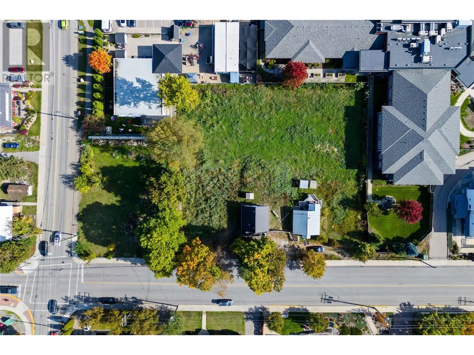 560, 580, 610 Shuswap Street SE