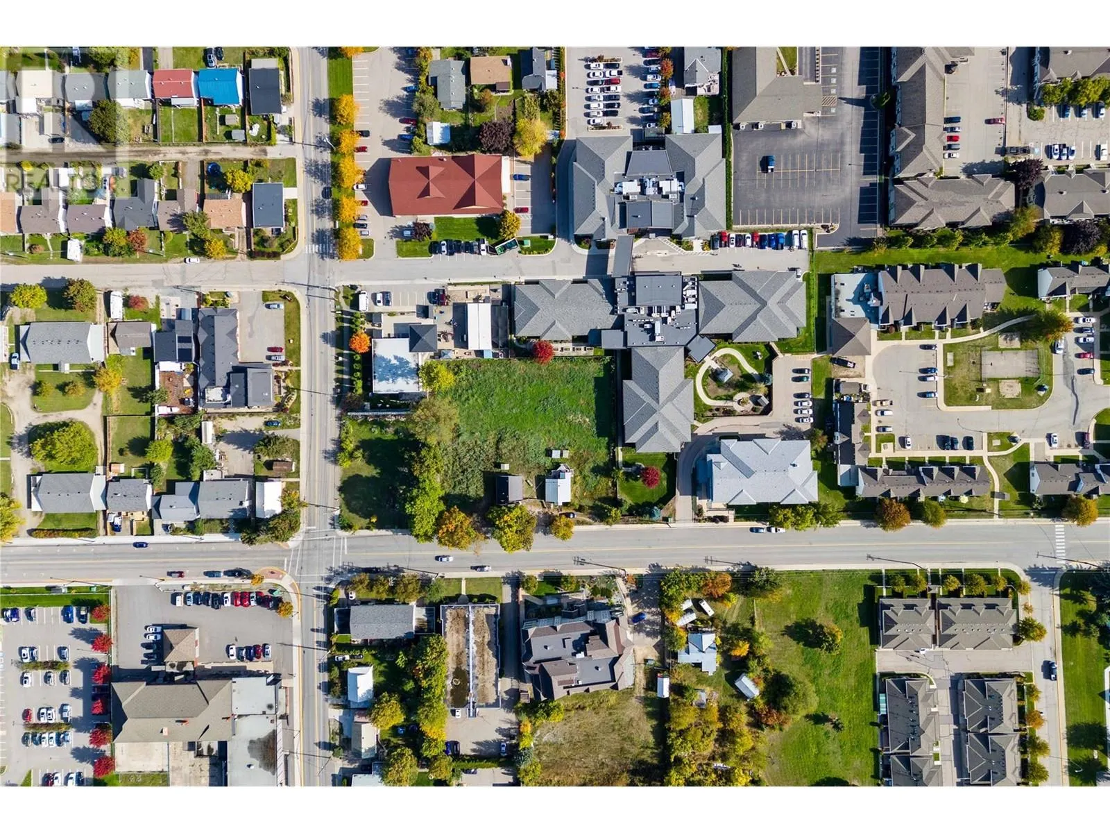 560, 580, 610 Shuswap Street SE