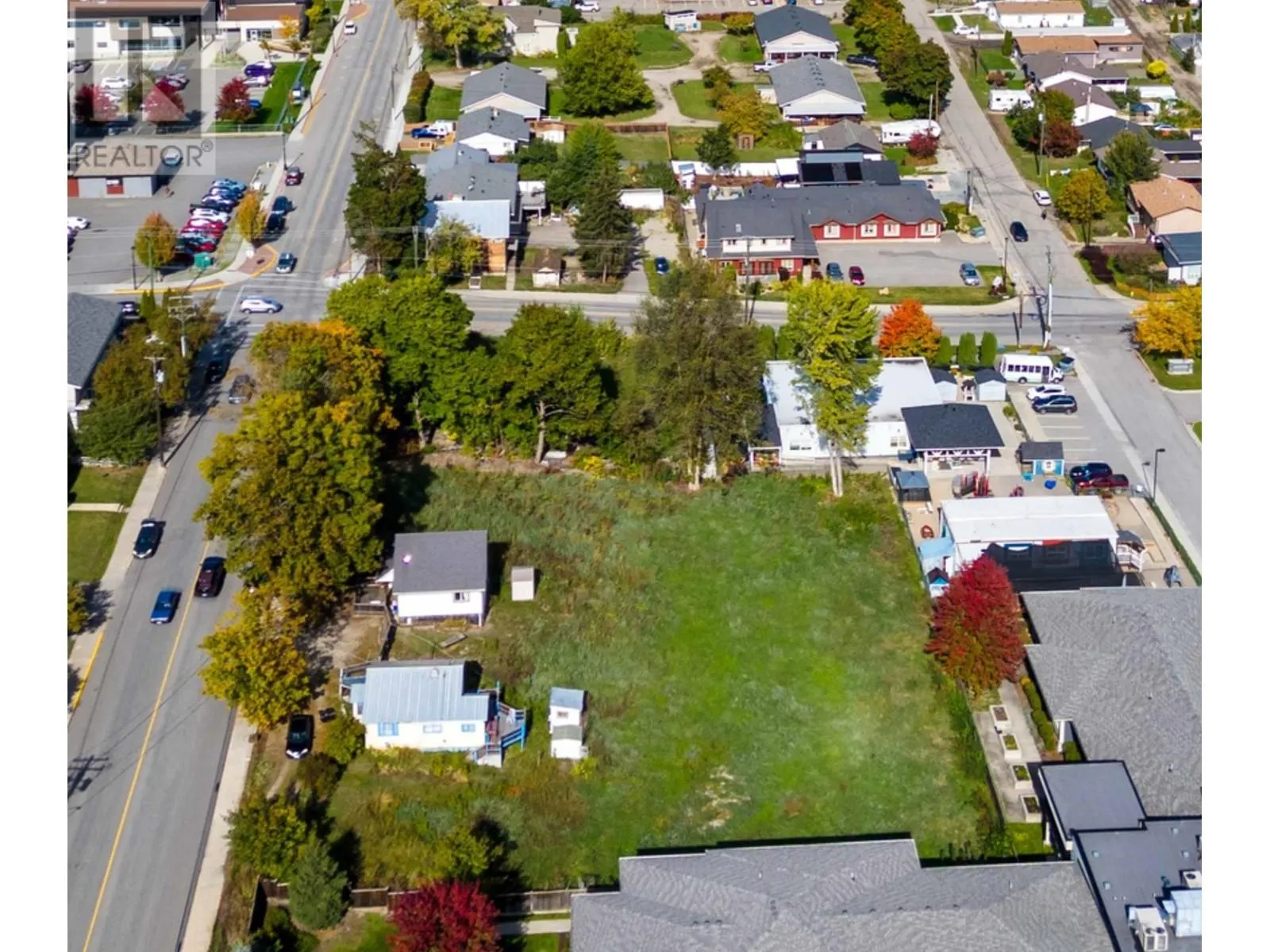 560, 580, 610 Shuswap Street SE