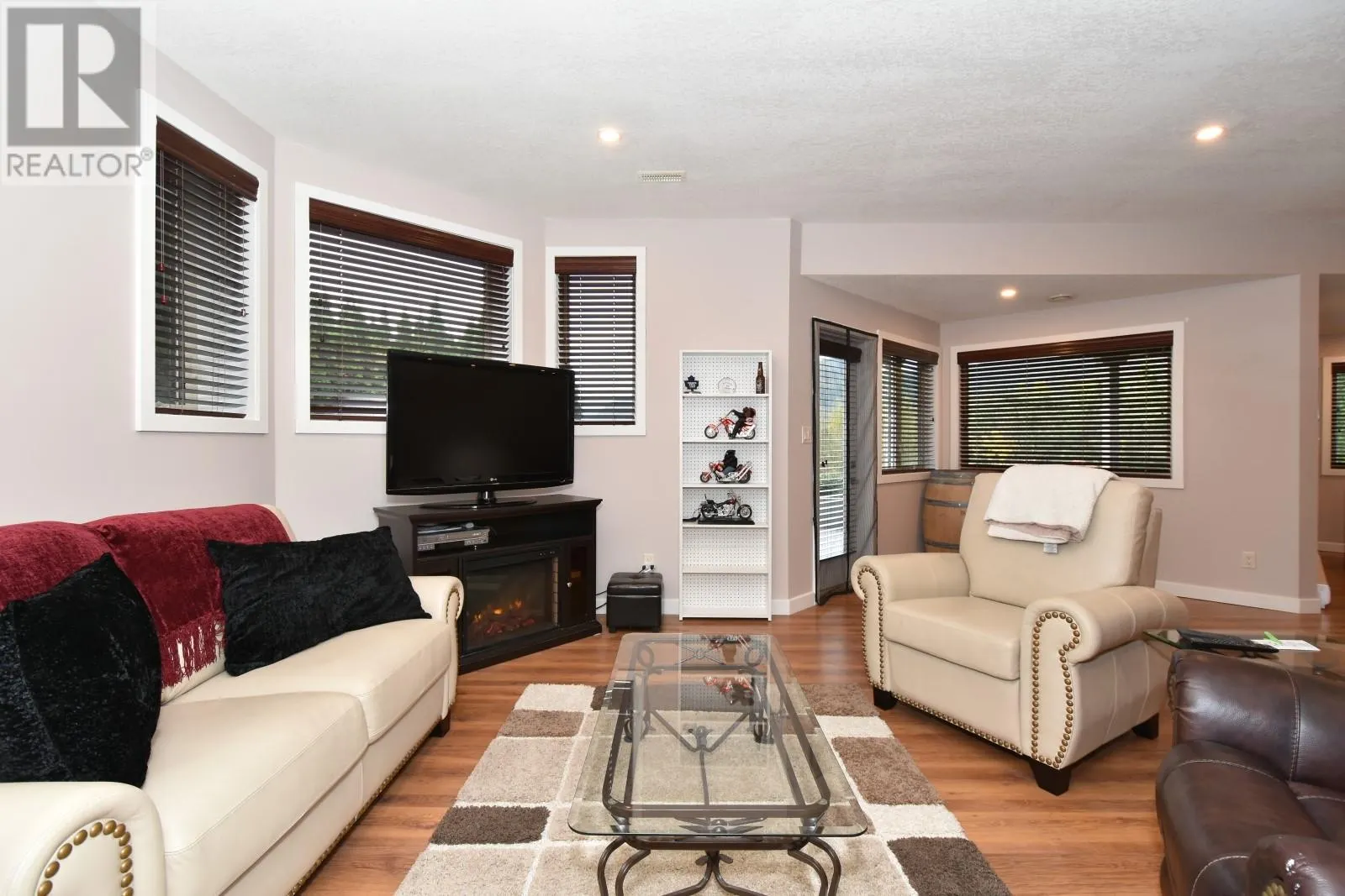 2597 Grandview Place