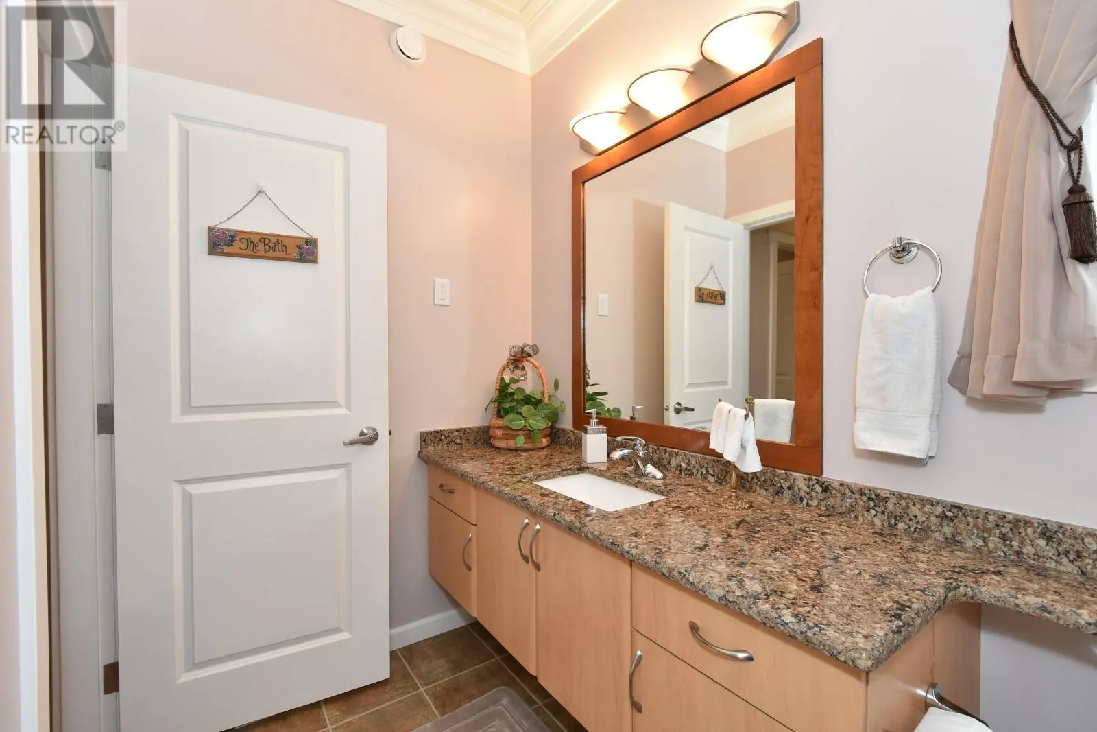 2597 Grandview Place