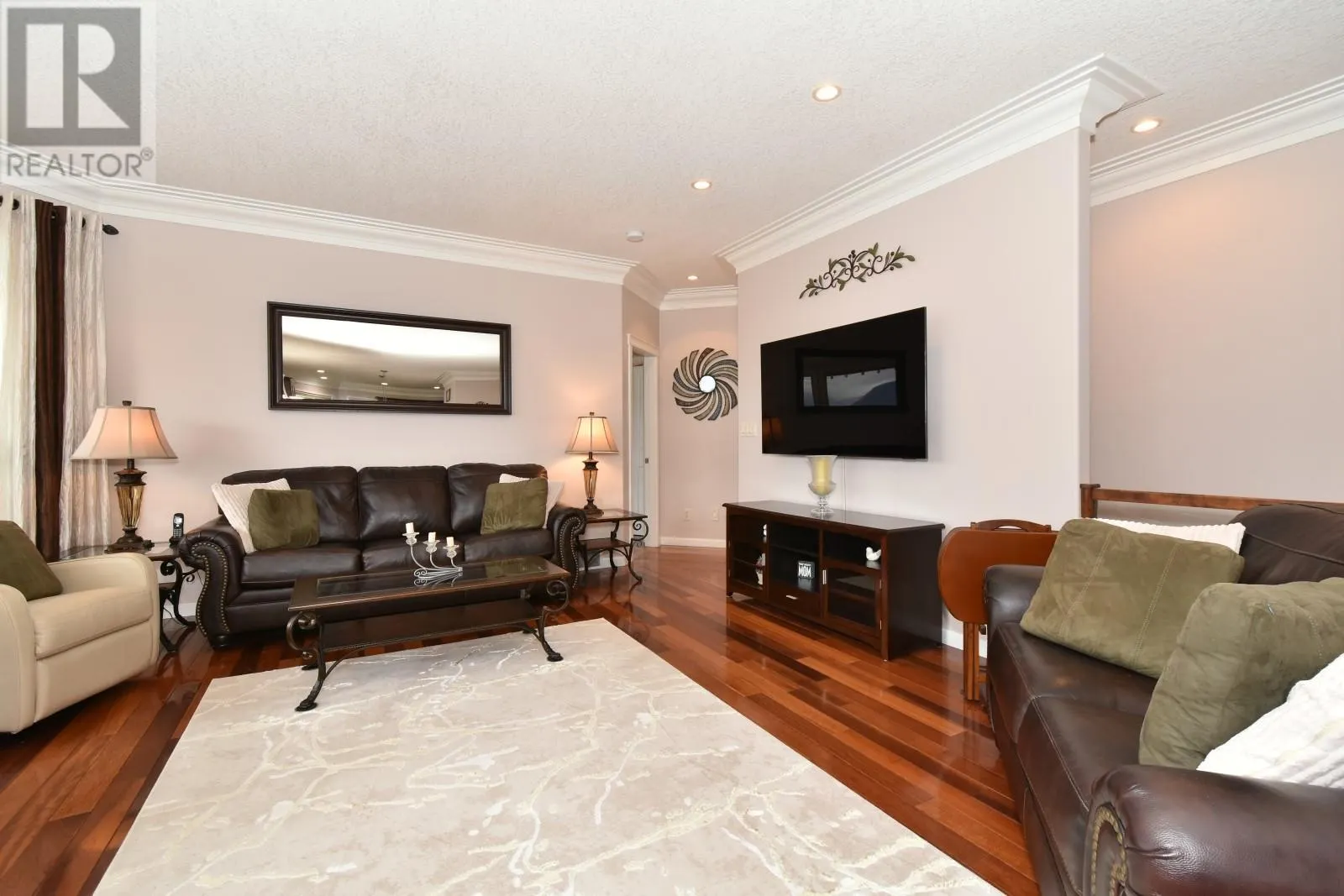 2597 Grandview Place